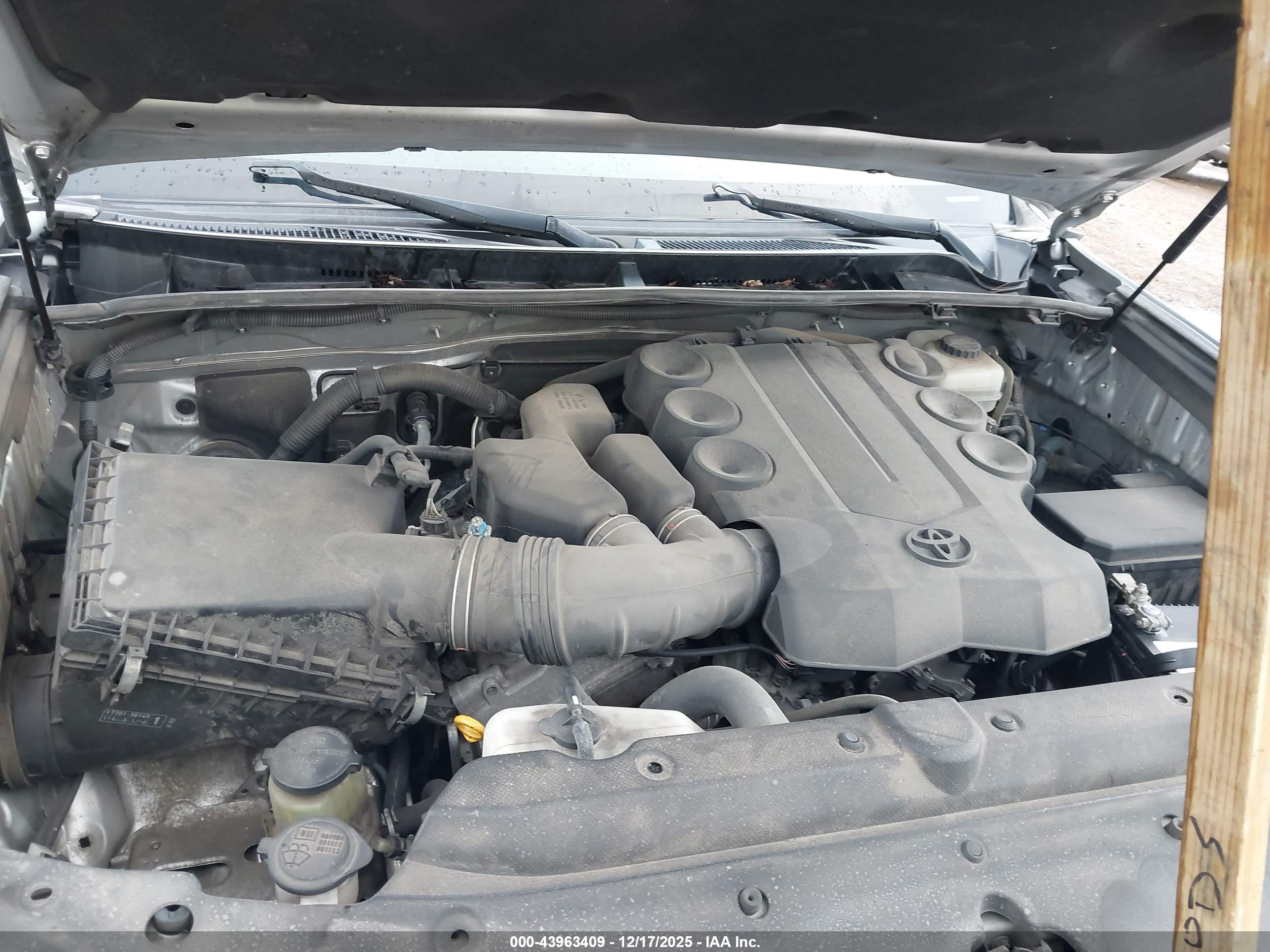 TOYOTA 4RUNNER image 10
