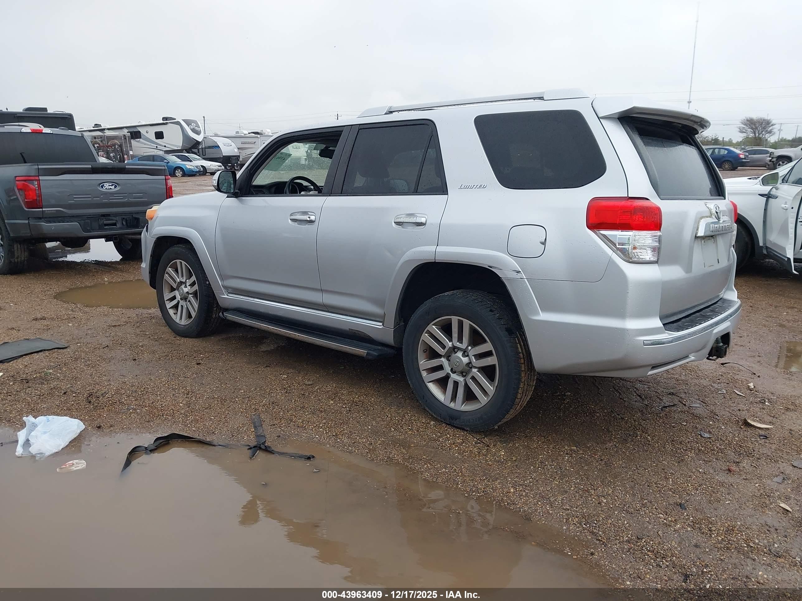 TOYOTA 4RUNNER image 3