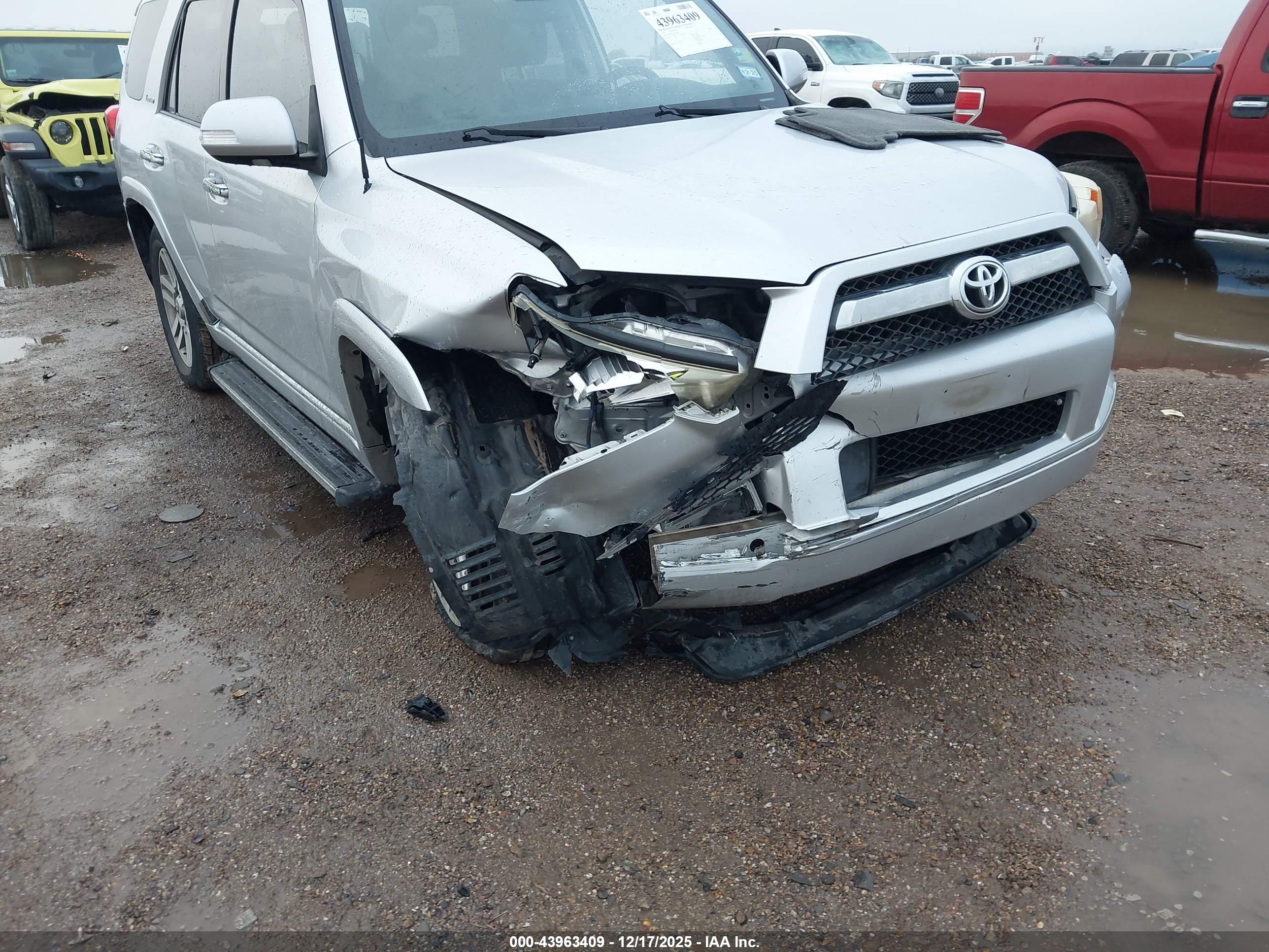 TOYOTA 4RUNNER image 6