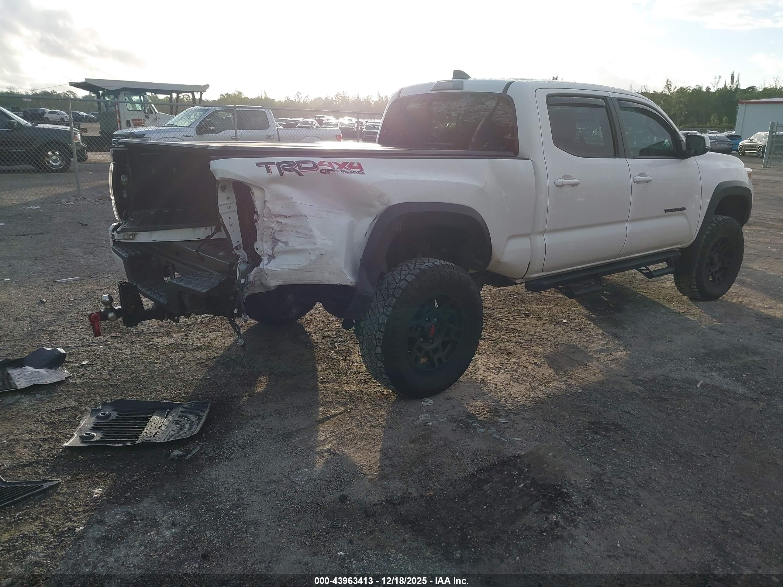TOYOTA TACOMA image 4