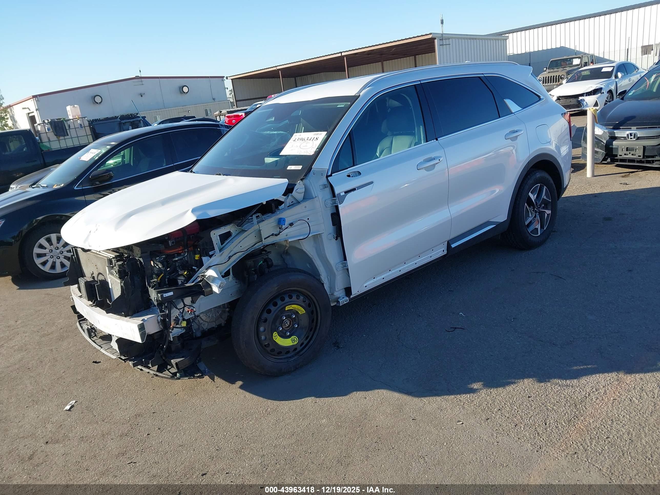 KIA SORENTO image 2