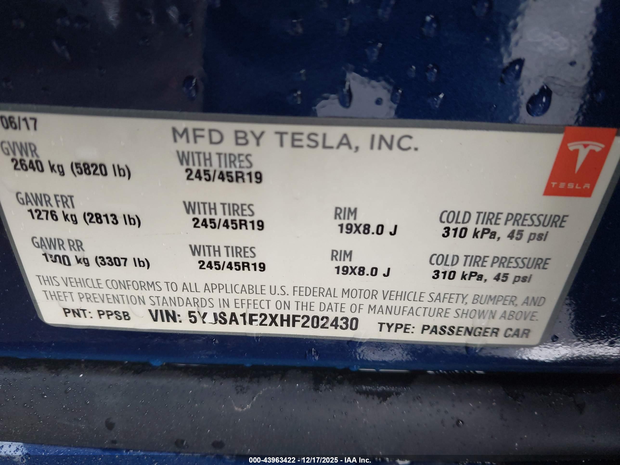 TESLA MODEL image 9