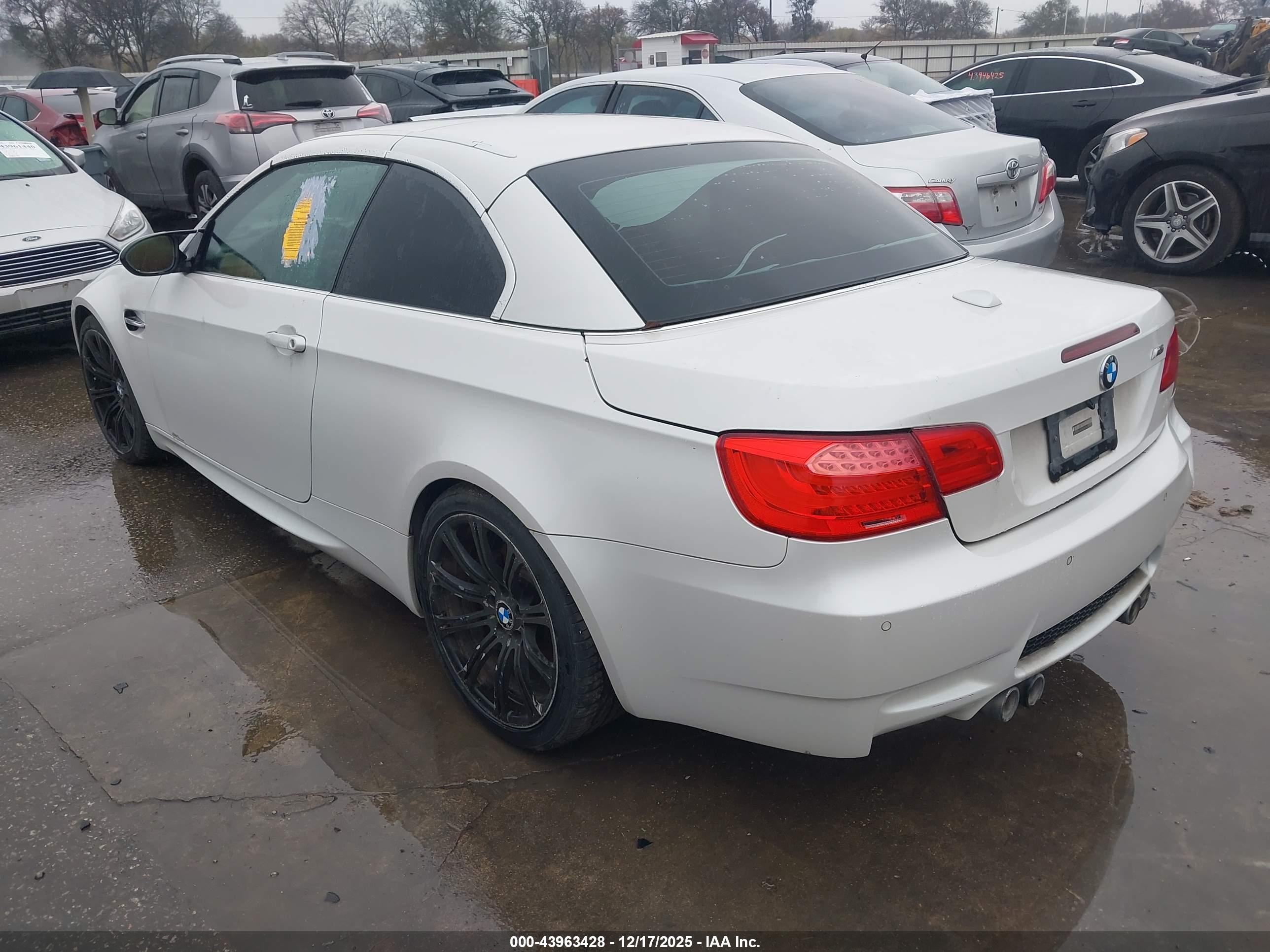 BMW M3 image 3