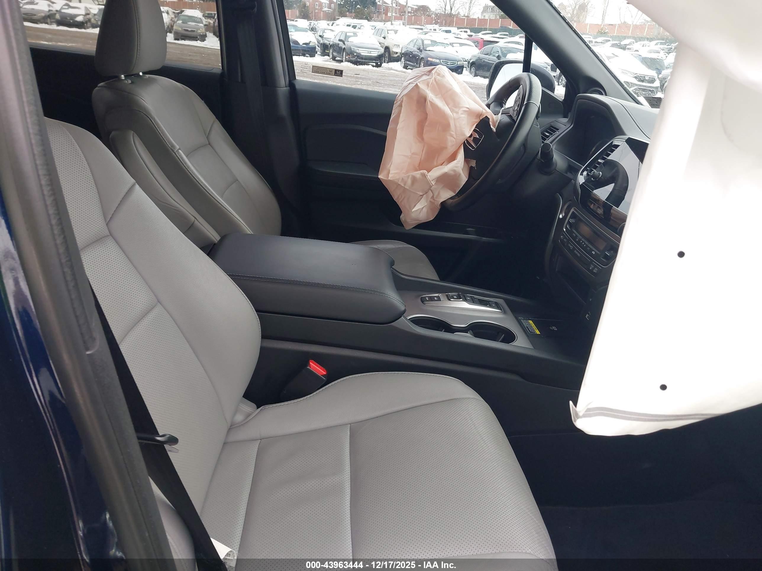 HONDA PASSPORT image 5