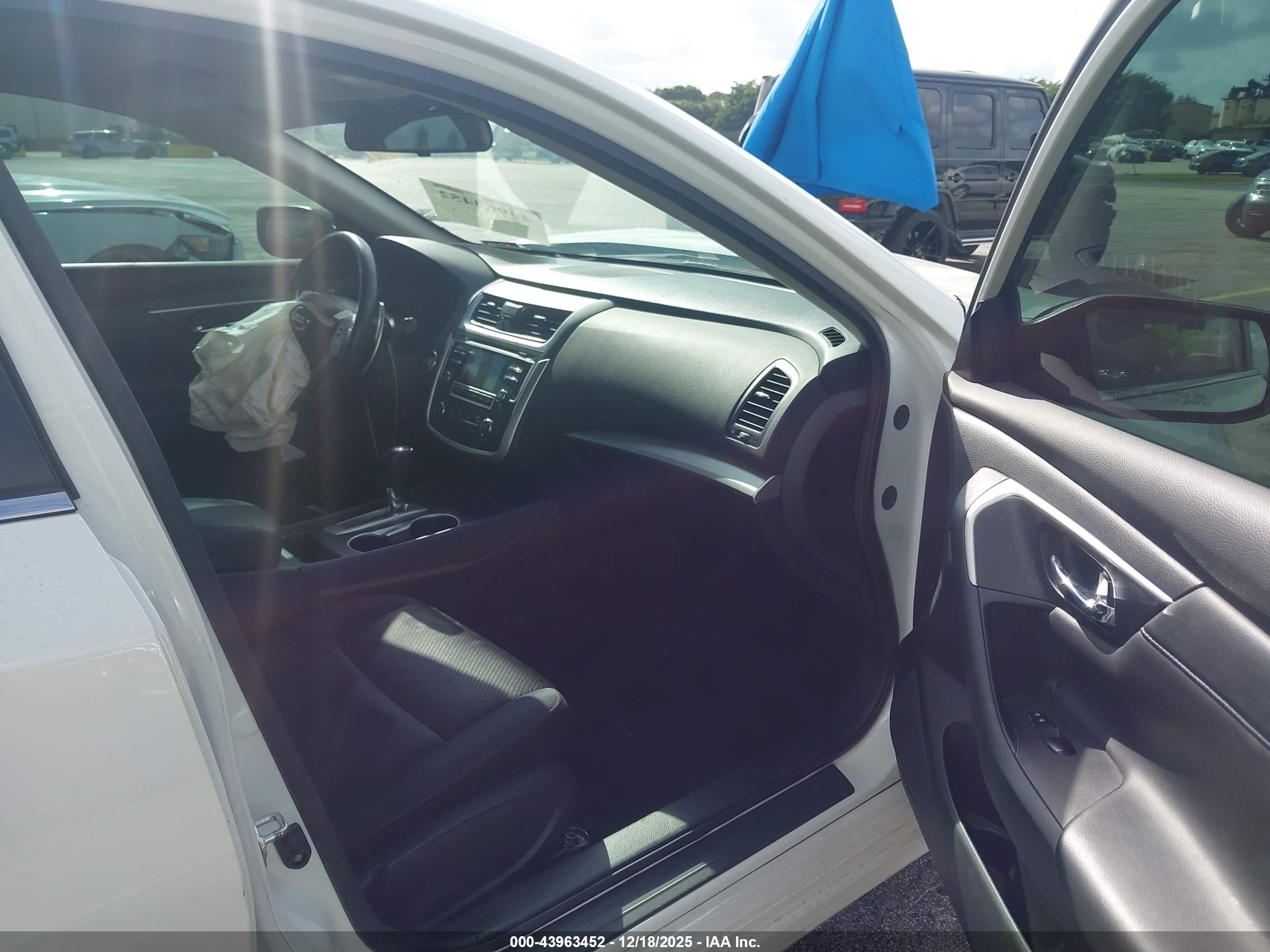NISSAN ALTIMA image 5