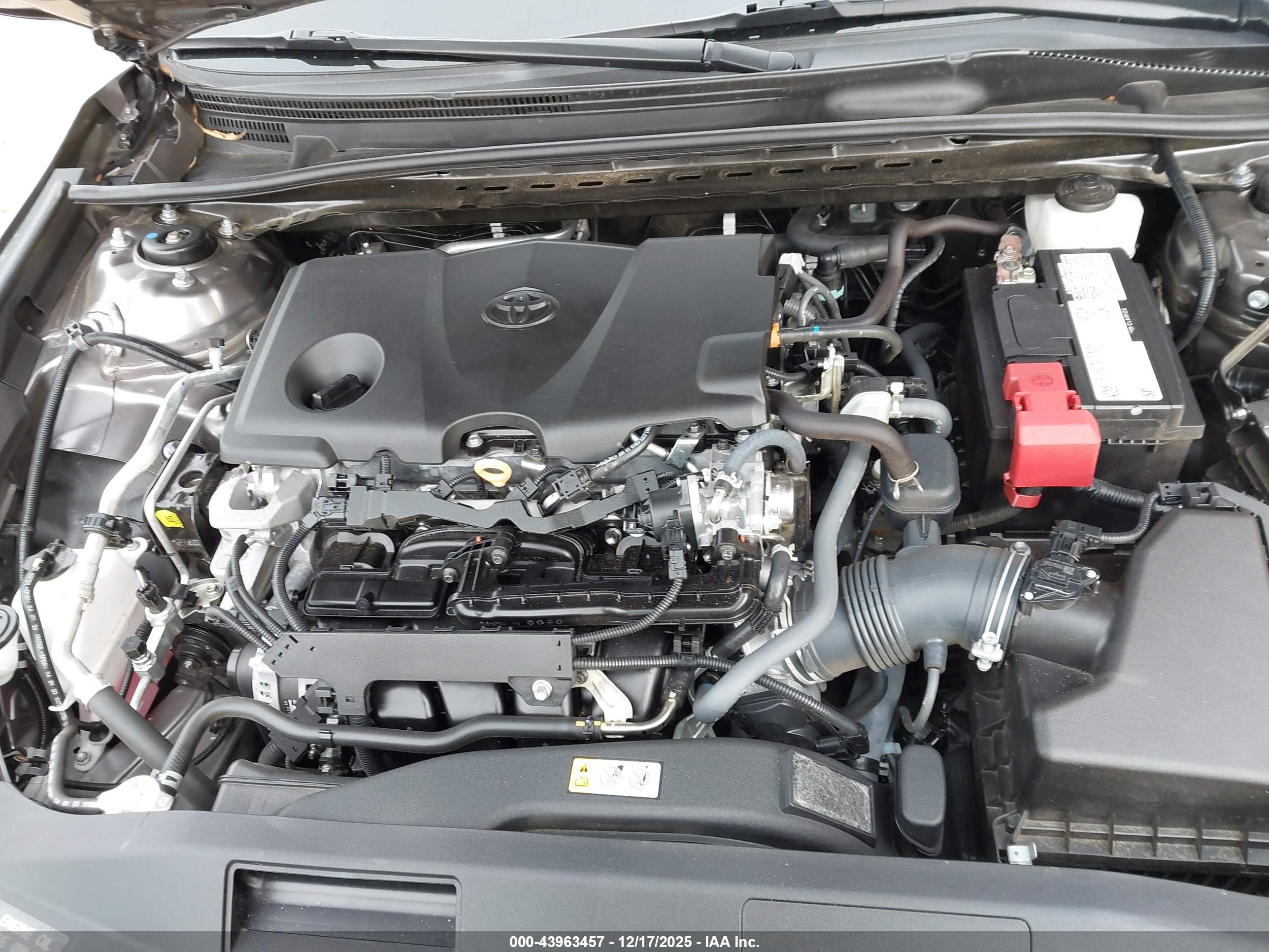 TOYOTA CAMRY image 10