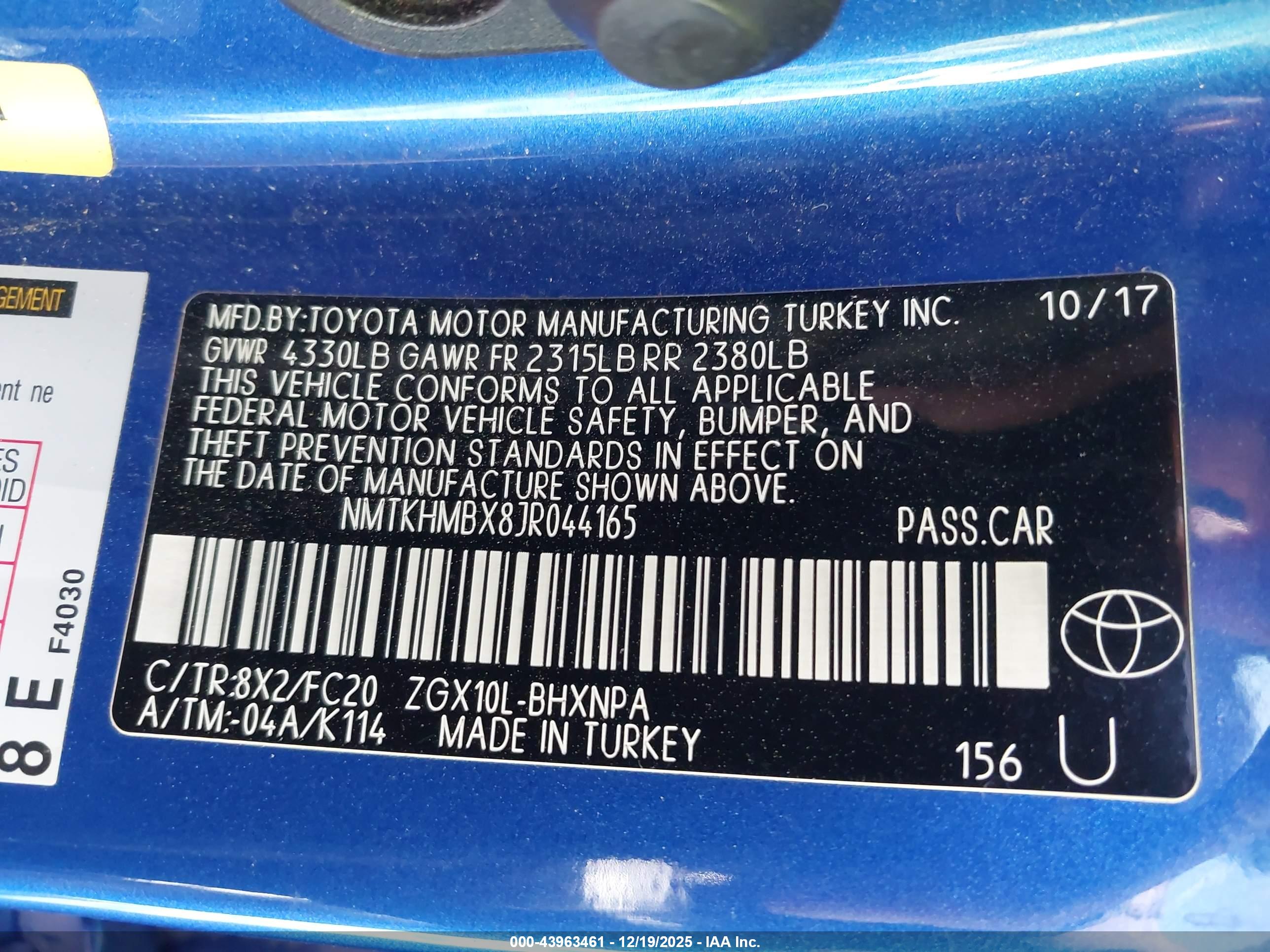 TOYOTA C-HR image 9