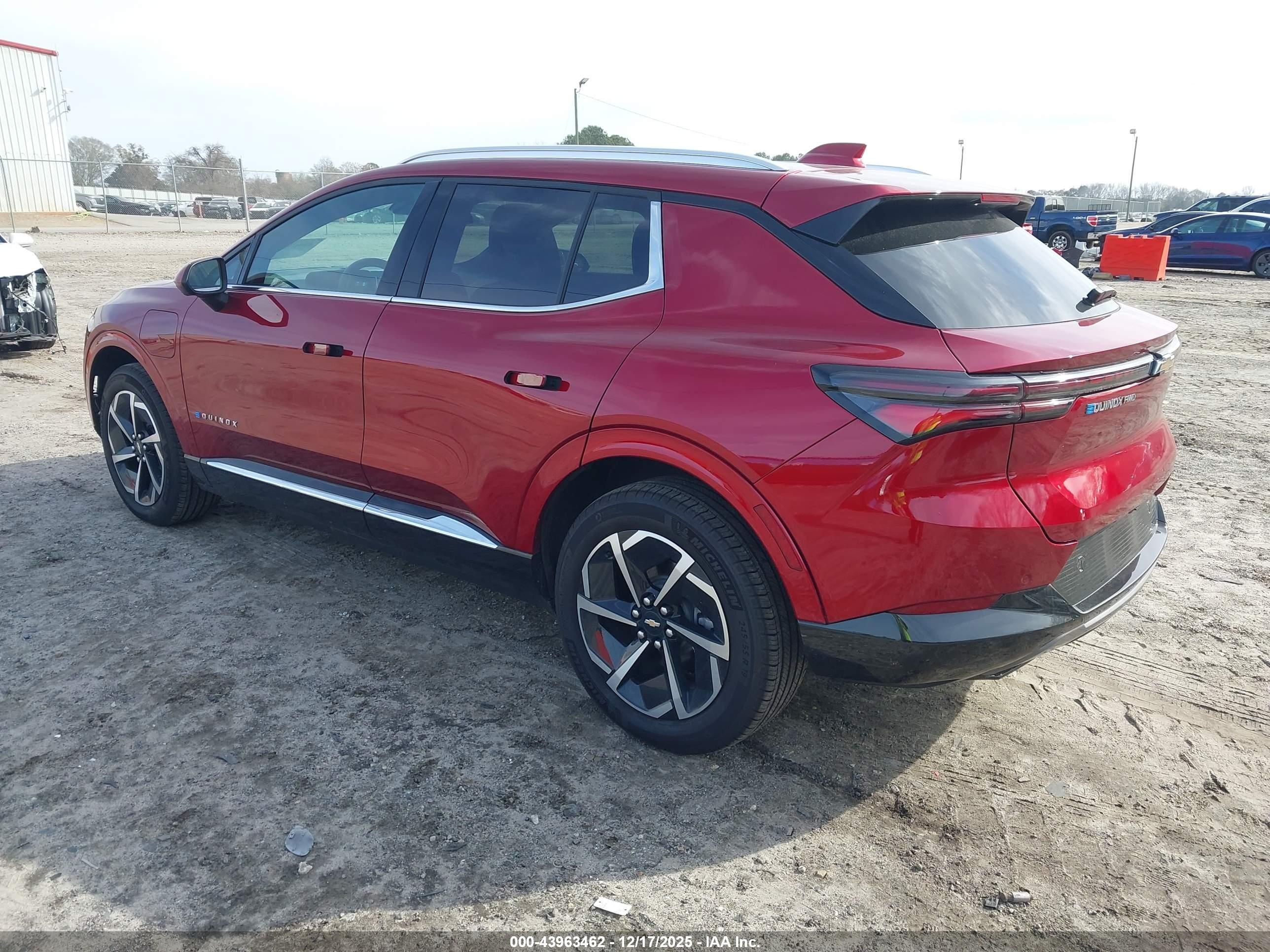 CHEVROLET EQUINOX image 3