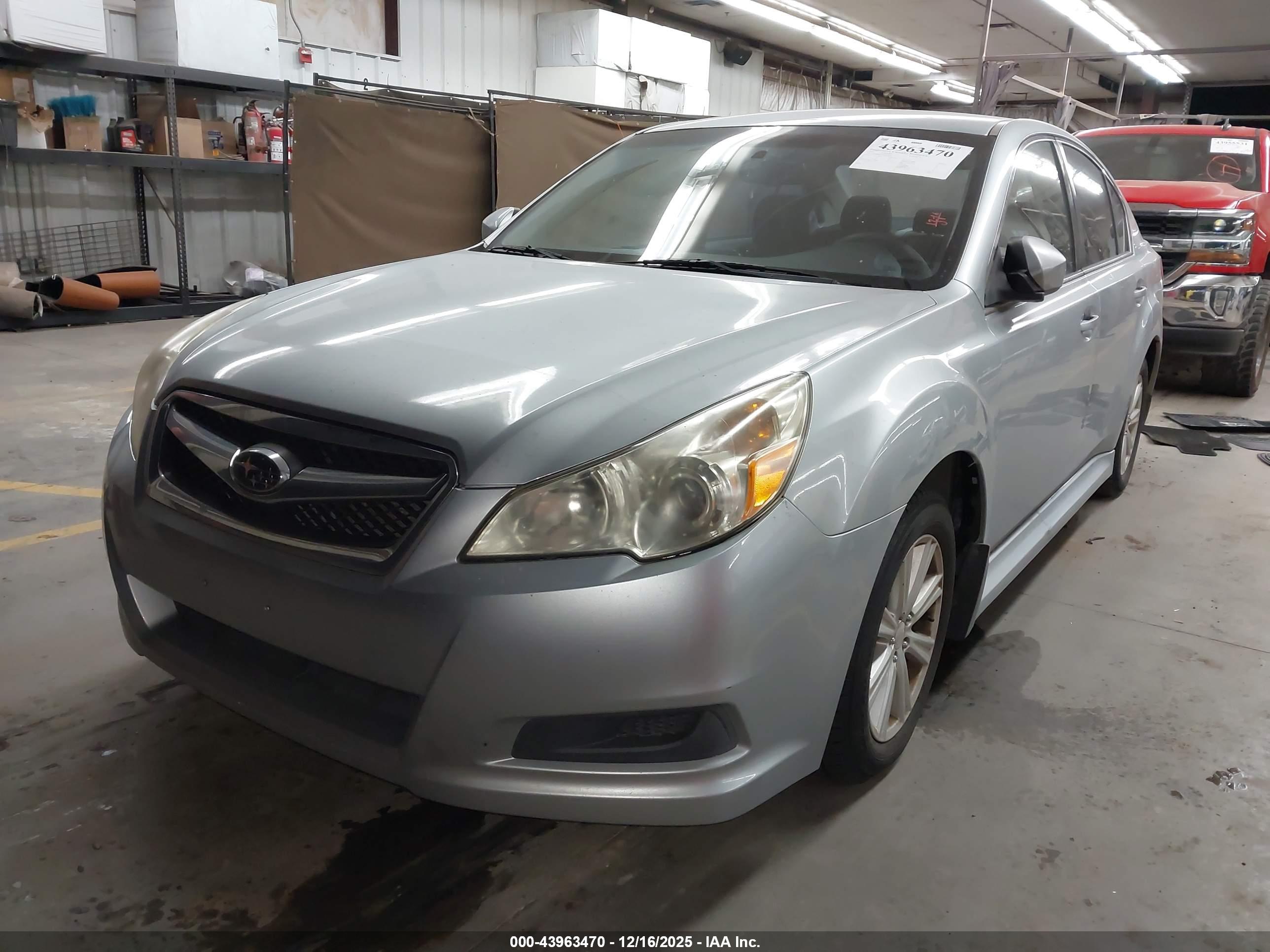 SUBARU LEGACY image 2