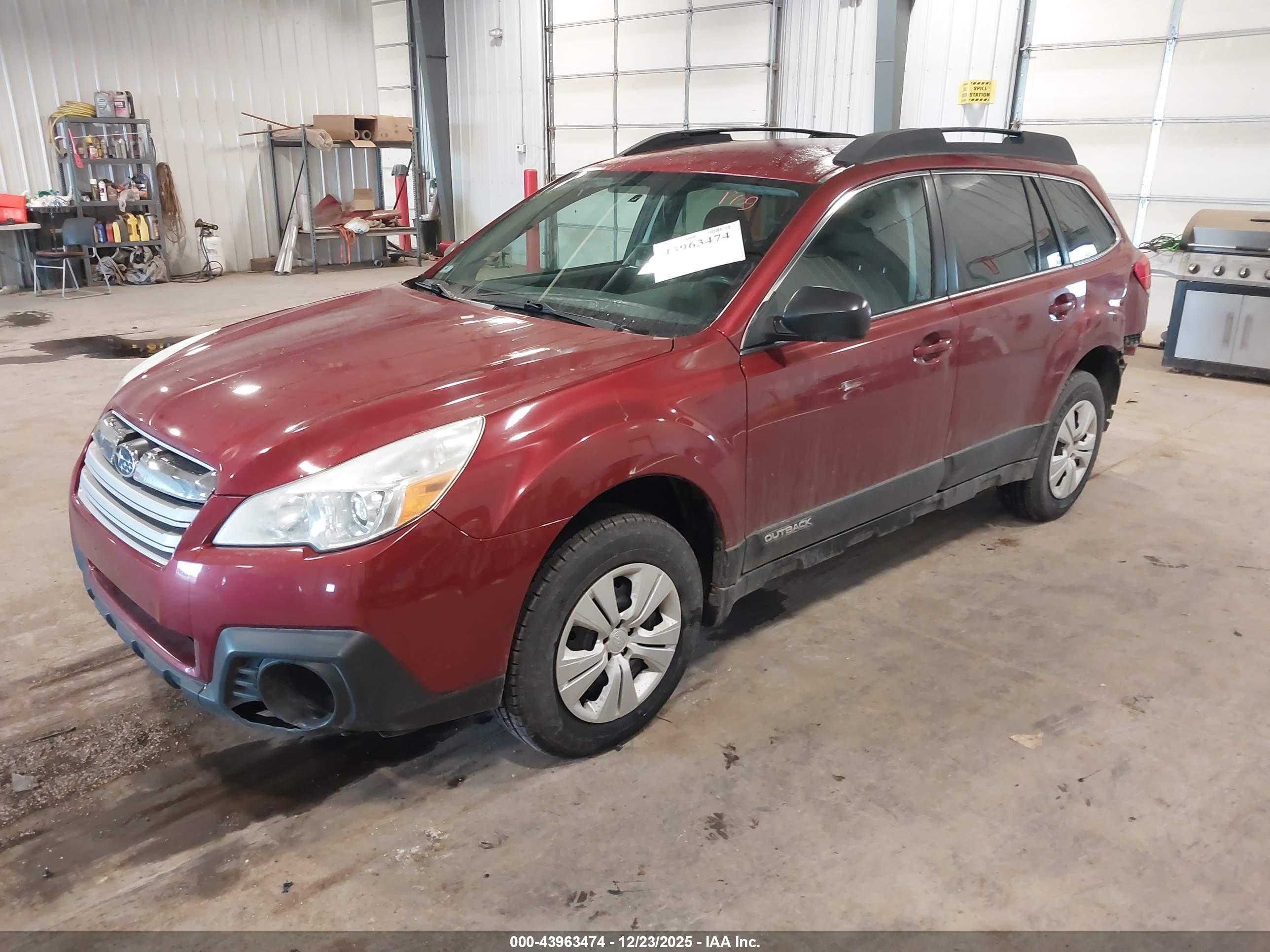 SUBARU OUTBACK image 2