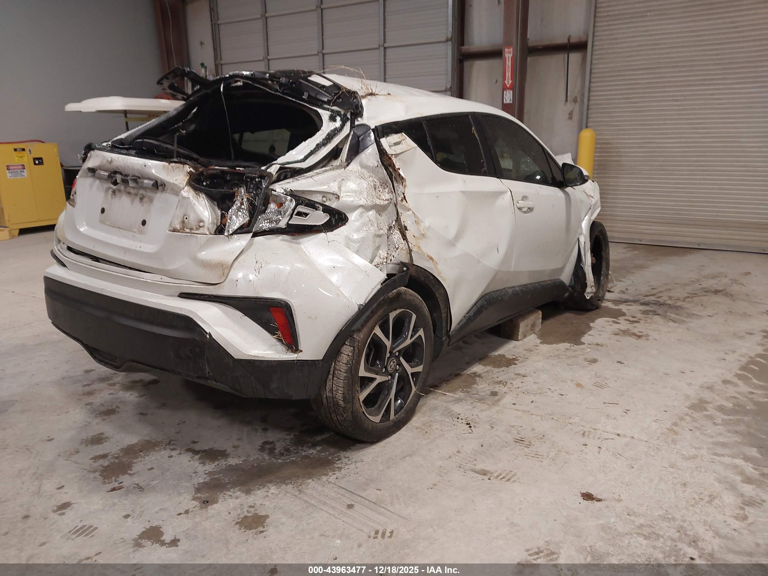TOYOTA C-HR image 4