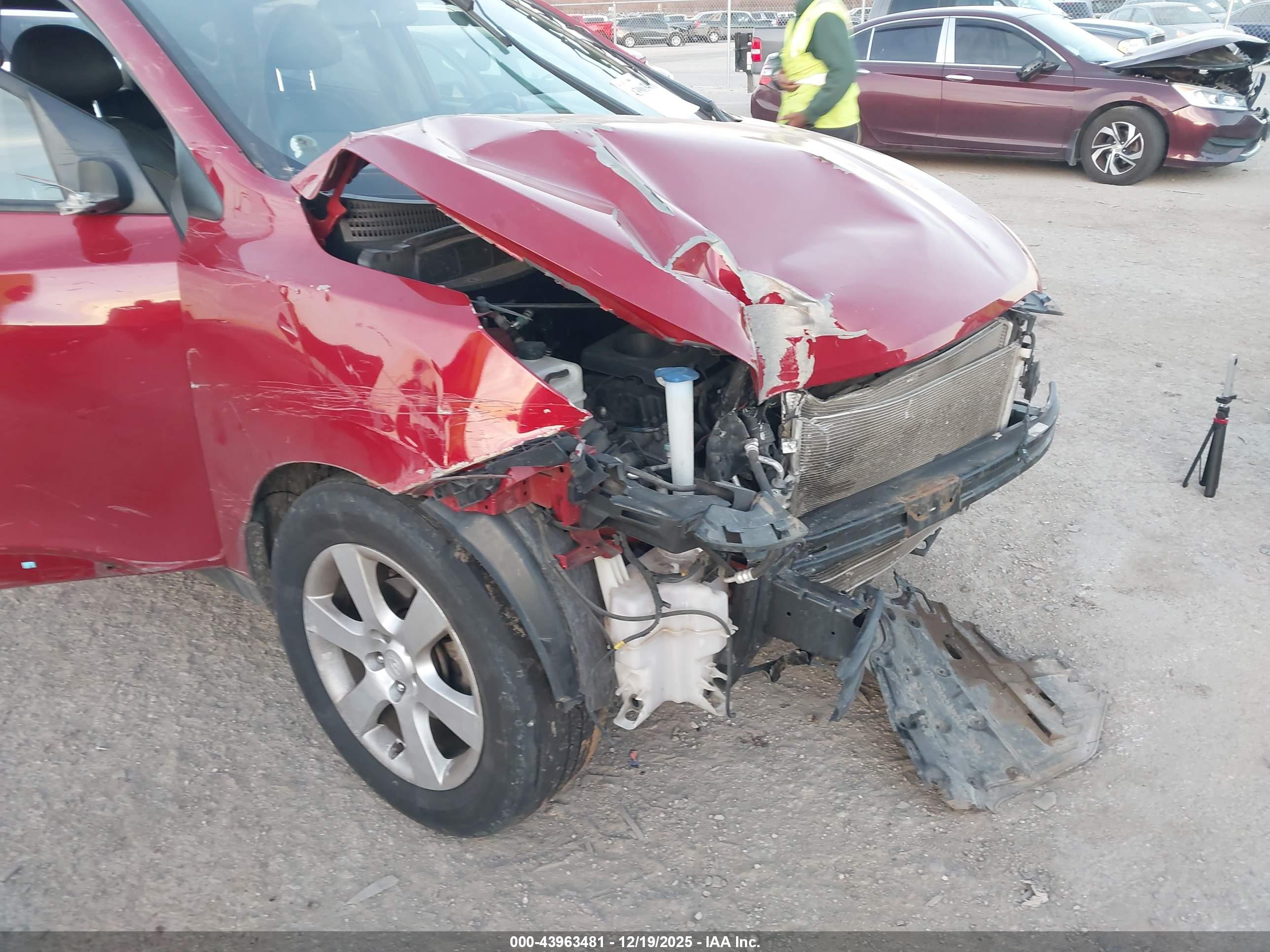 HYUNDAI TUCSON image 6