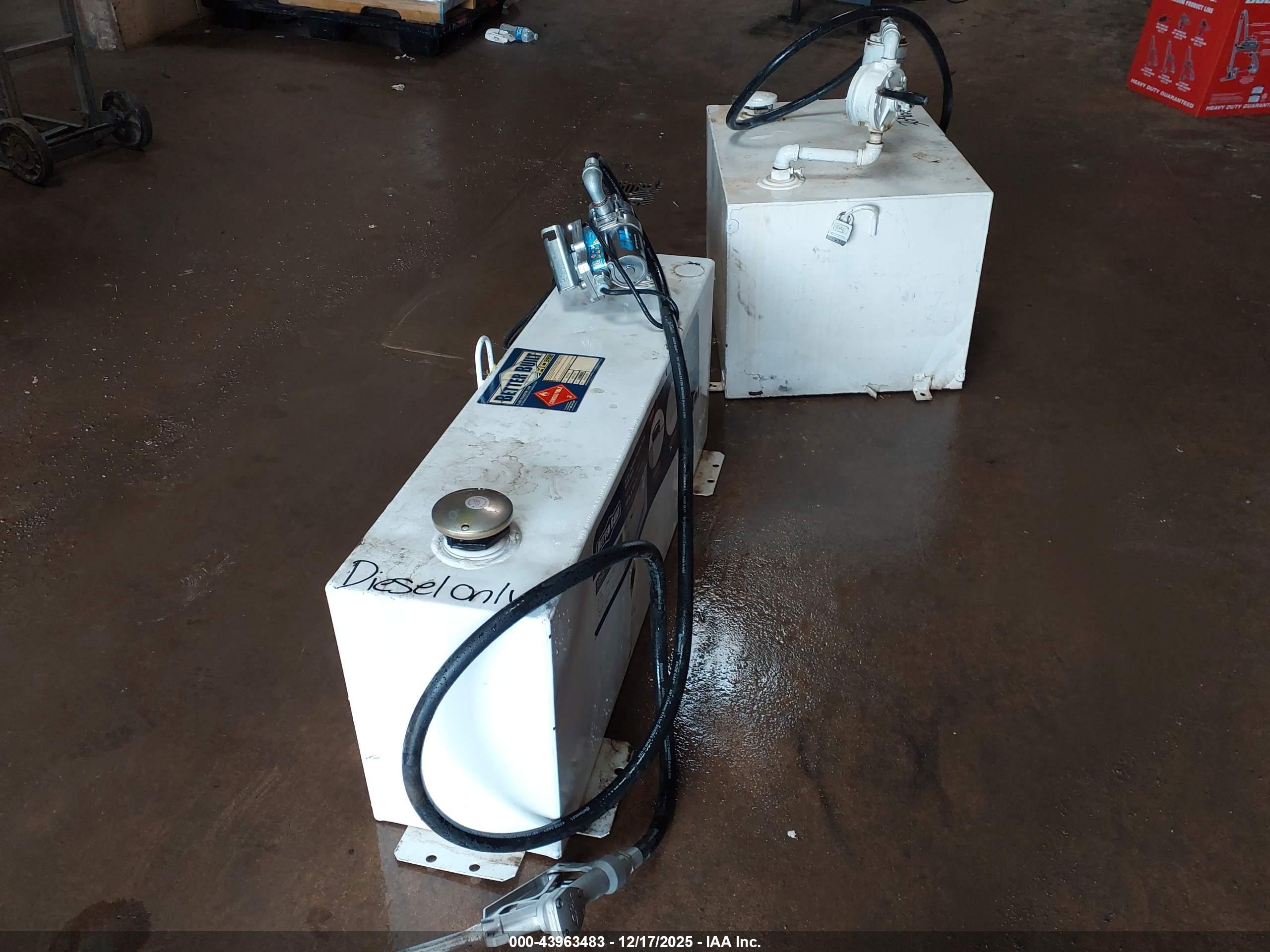 DIESEL TANKS image 4