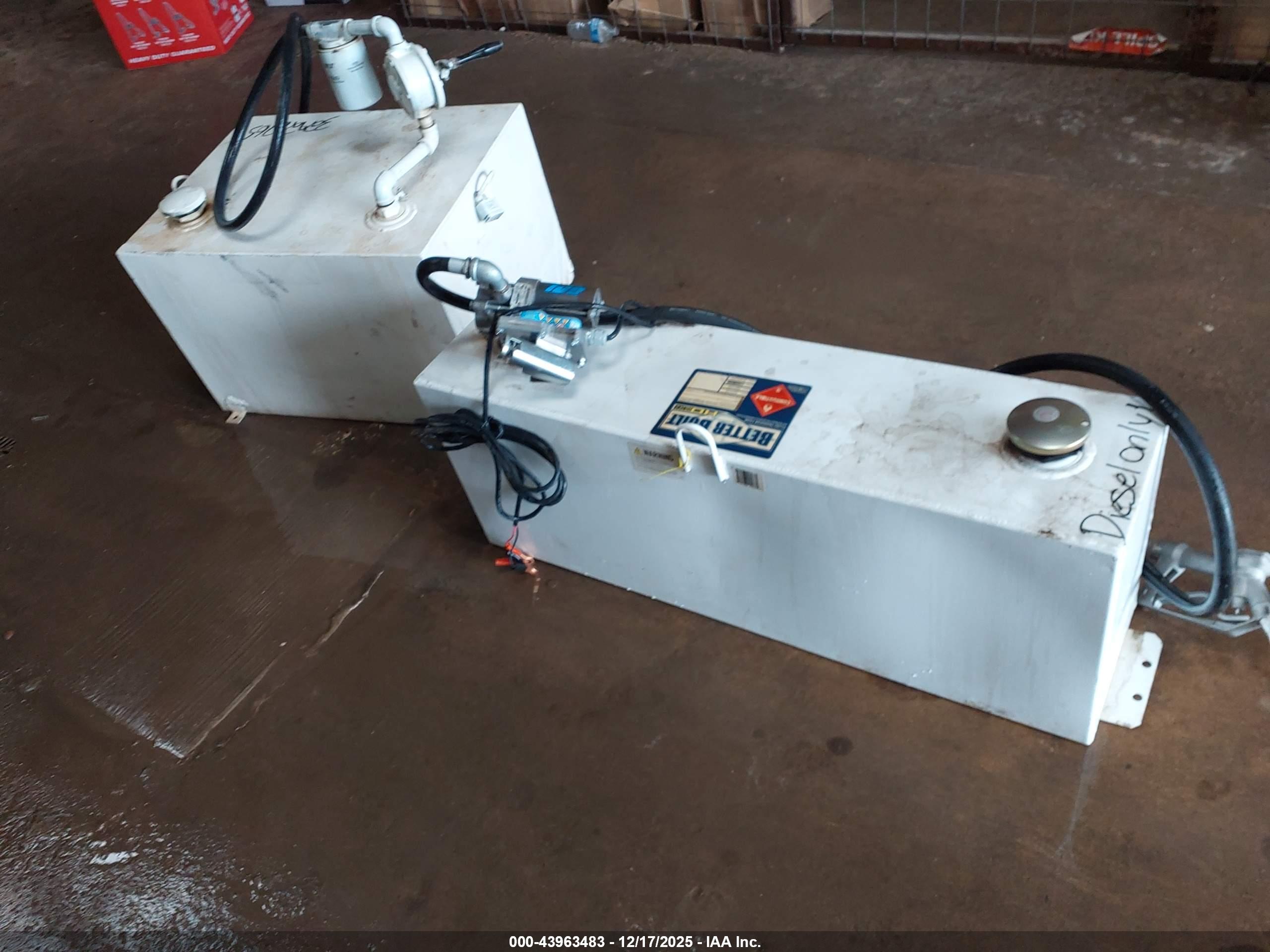 DIESEL TANKS image 7