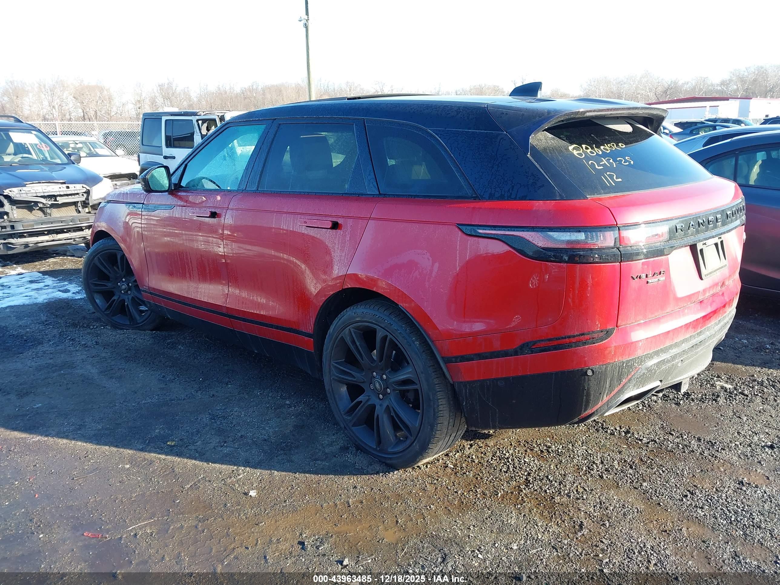 LAND ROVER image 3