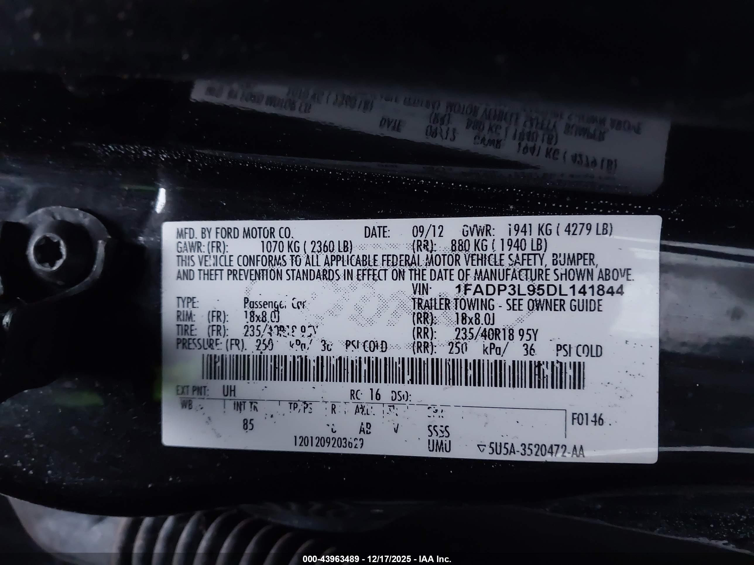 FORD FOCUS image 9