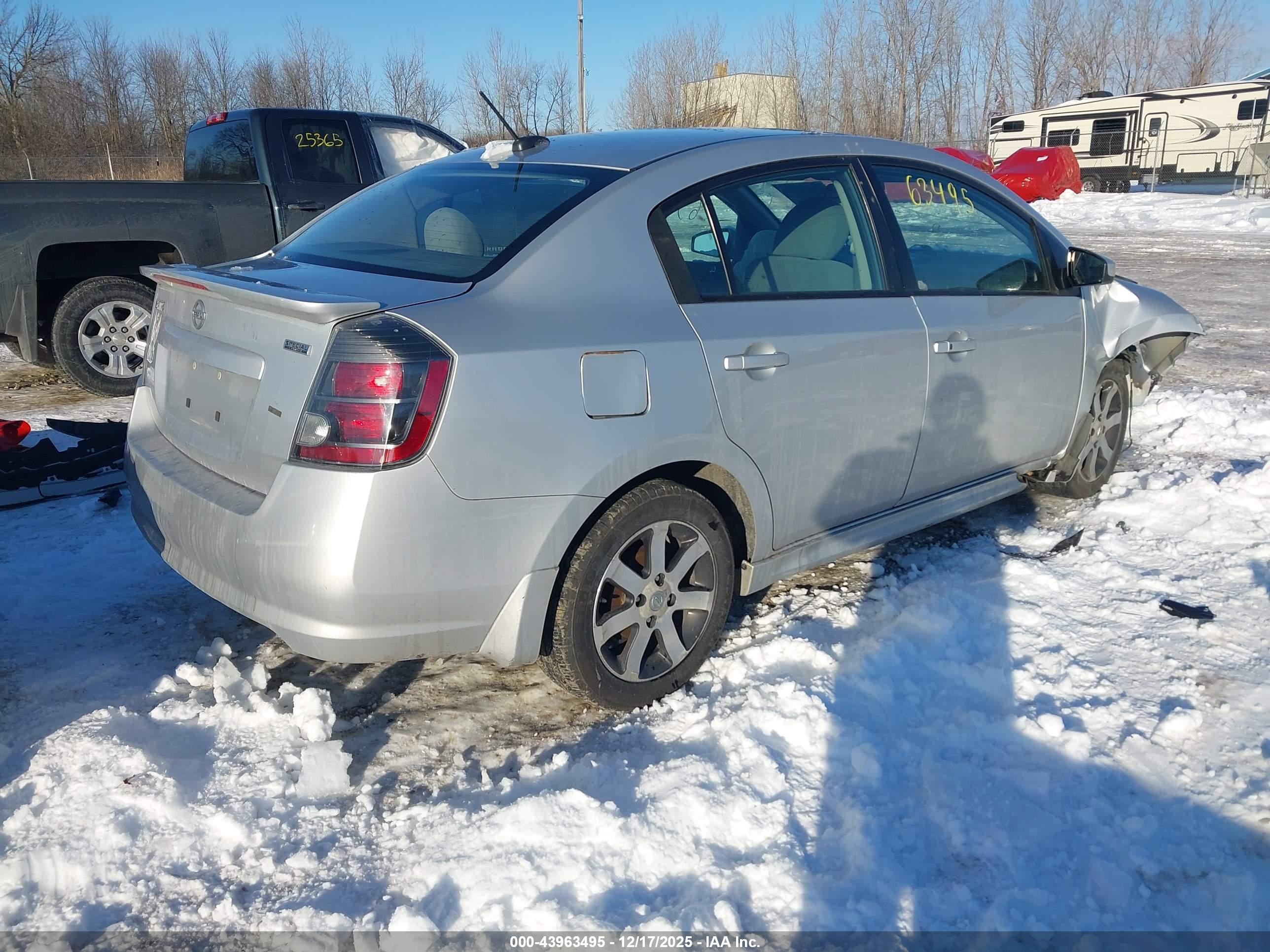 NISSAN SENTRA image 4
