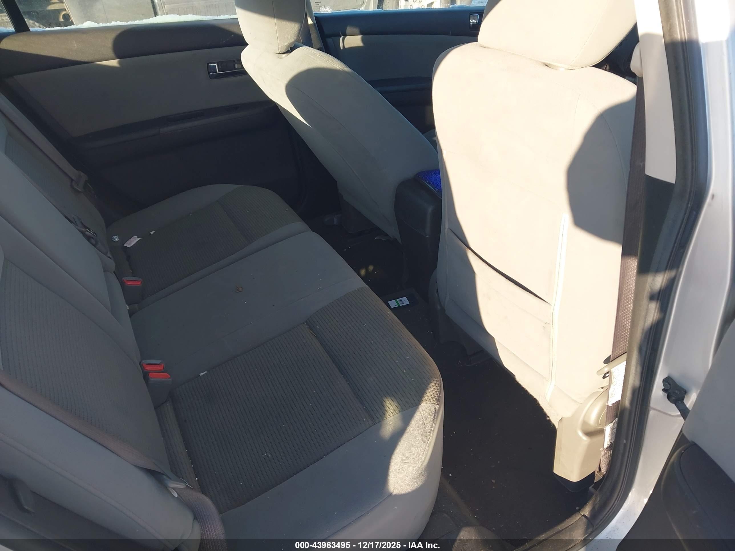 NISSAN SENTRA image 8