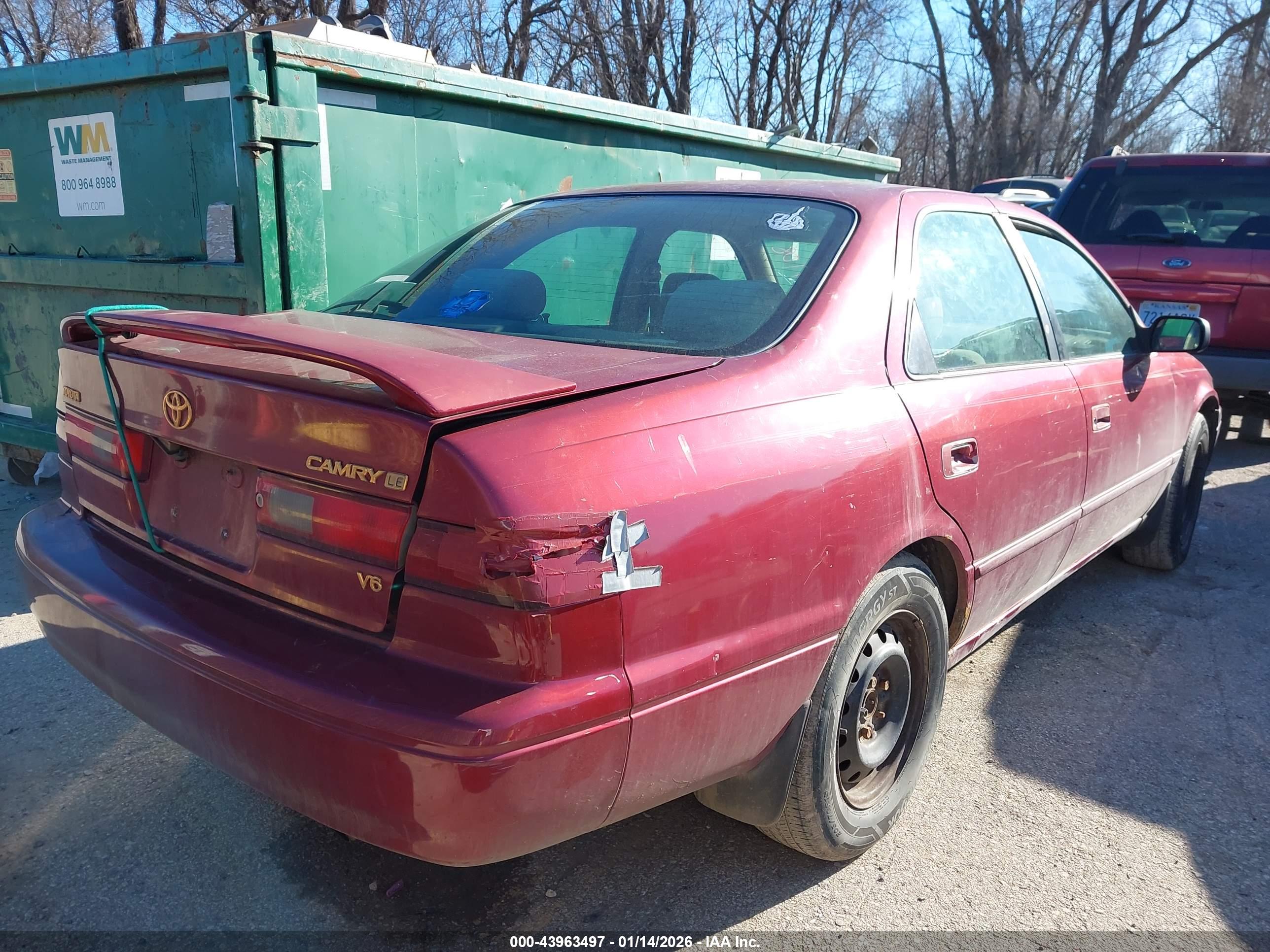 TOYOTA CAMRY image 4