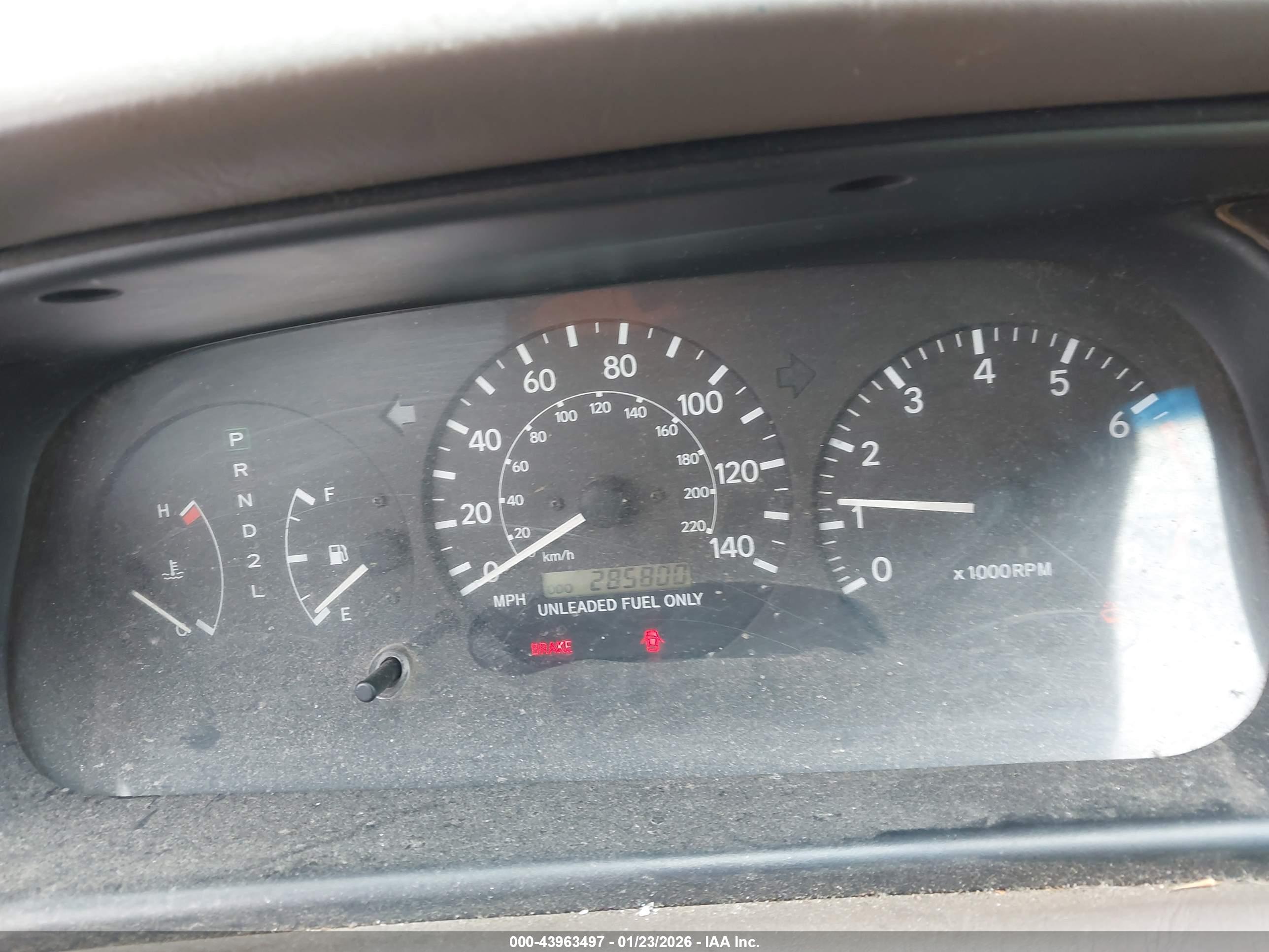 TOYOTA CAMRY image 7