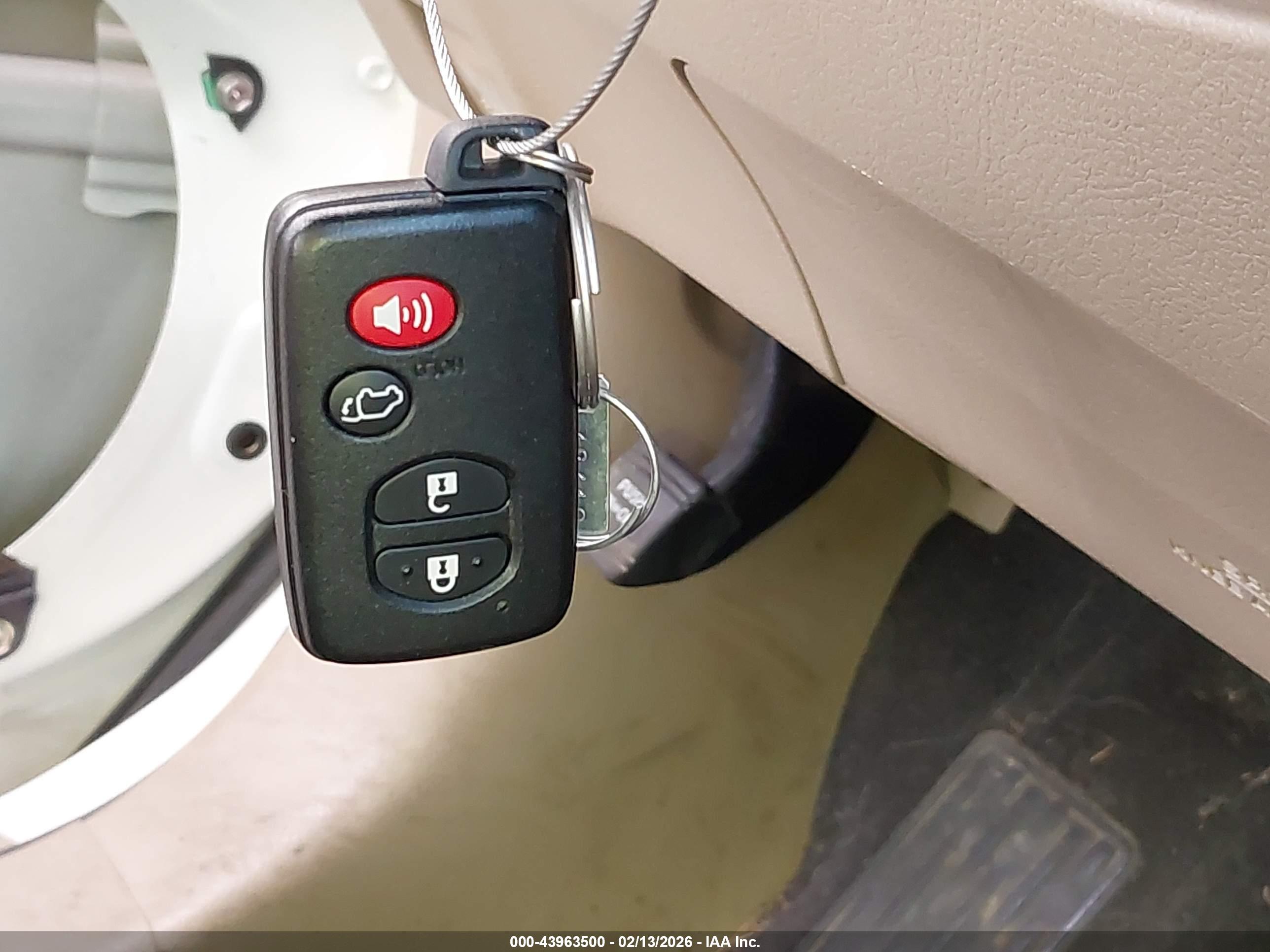 TOYOTA HIGHLANDER image 11