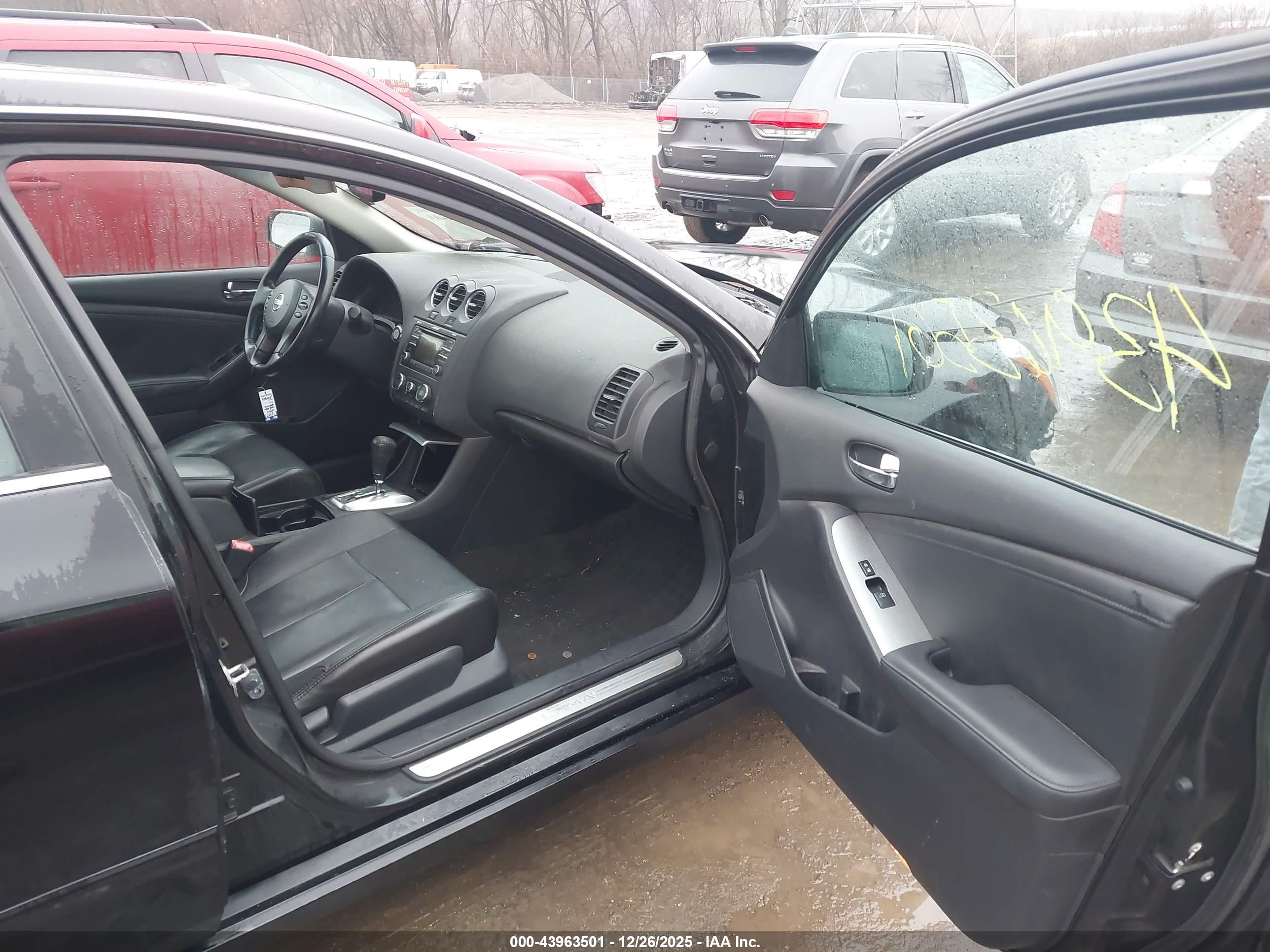NISSAN ALTIMA image 5