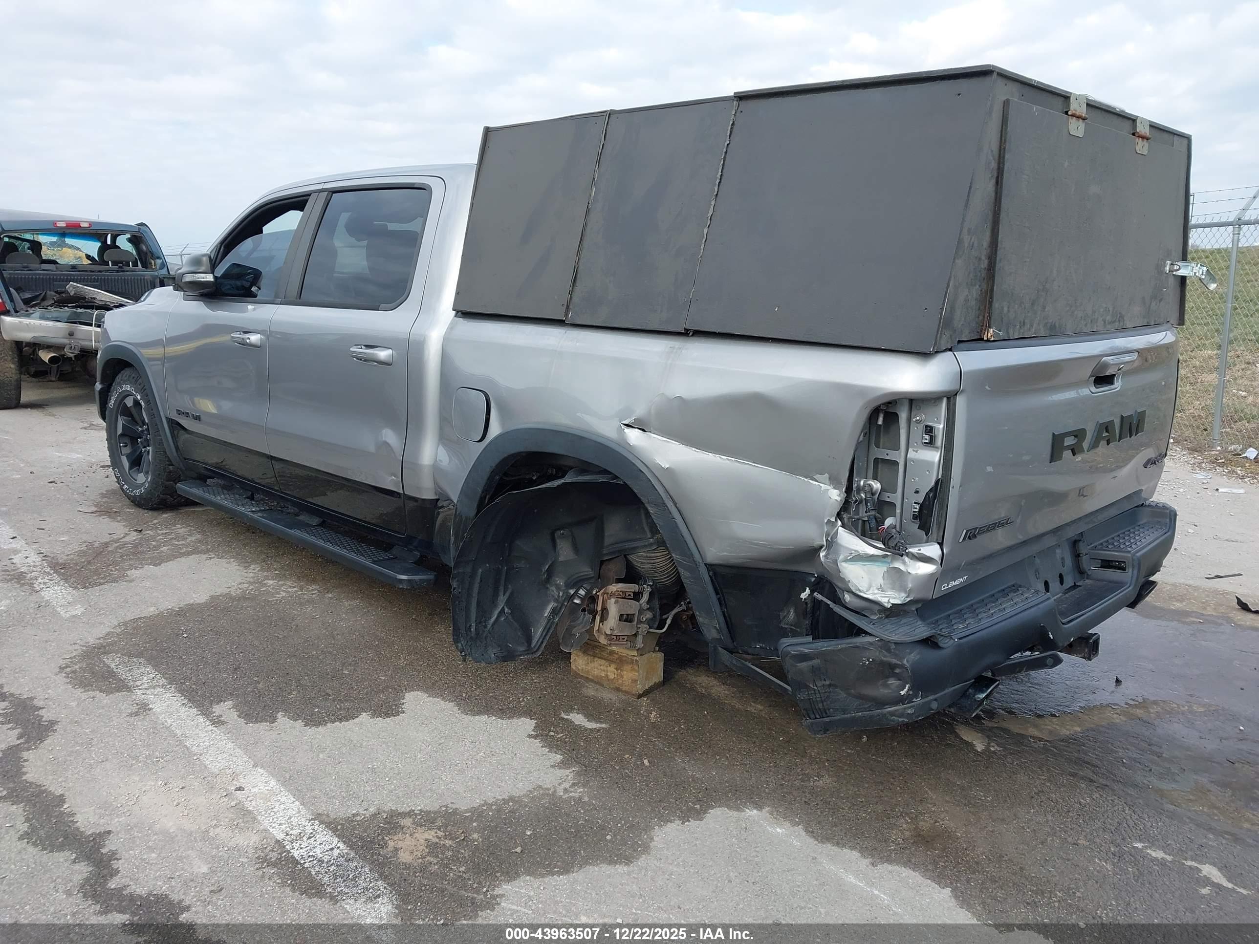 RAM 1500 image 3