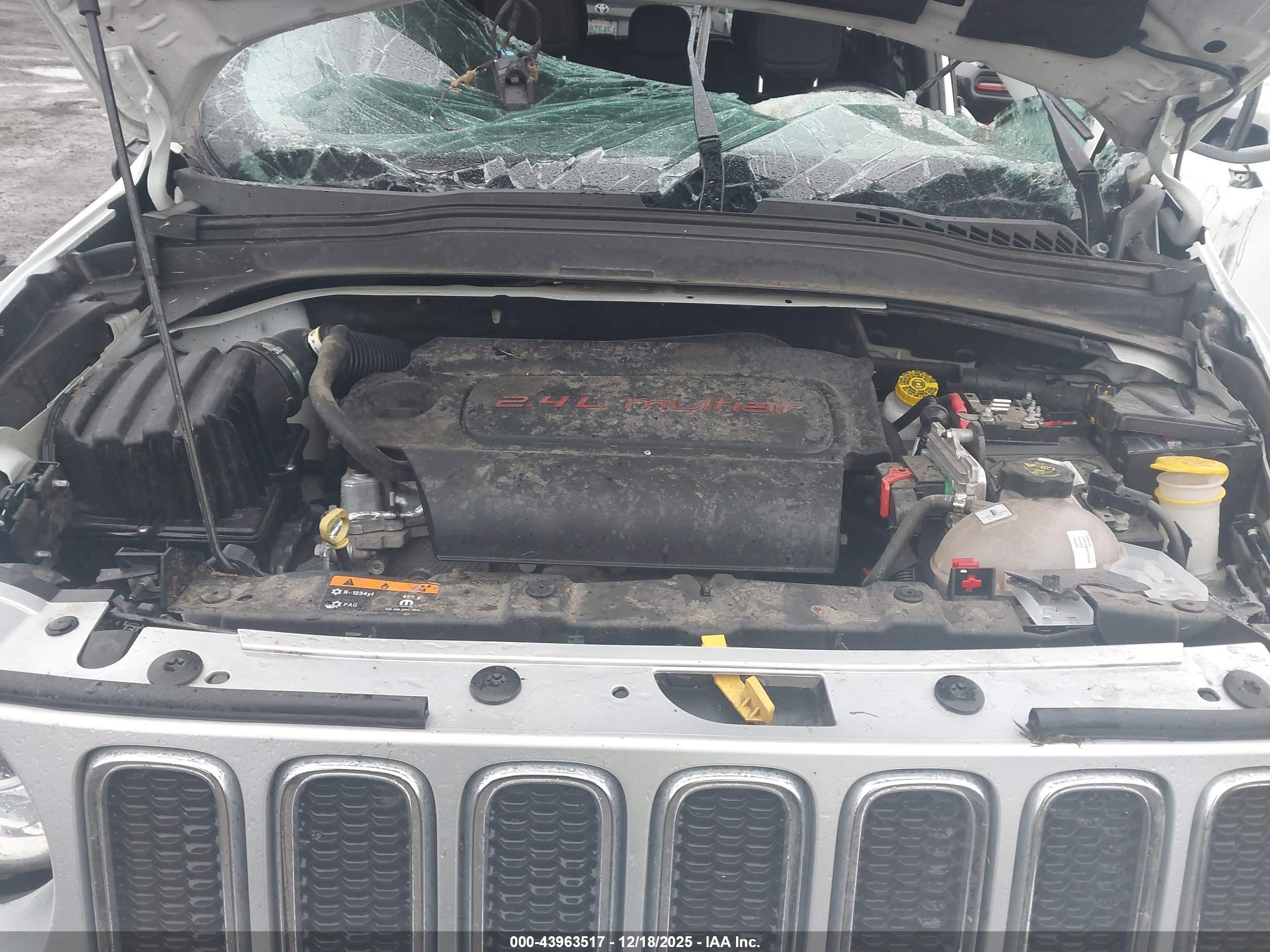 JEEP RENEGADE image 10