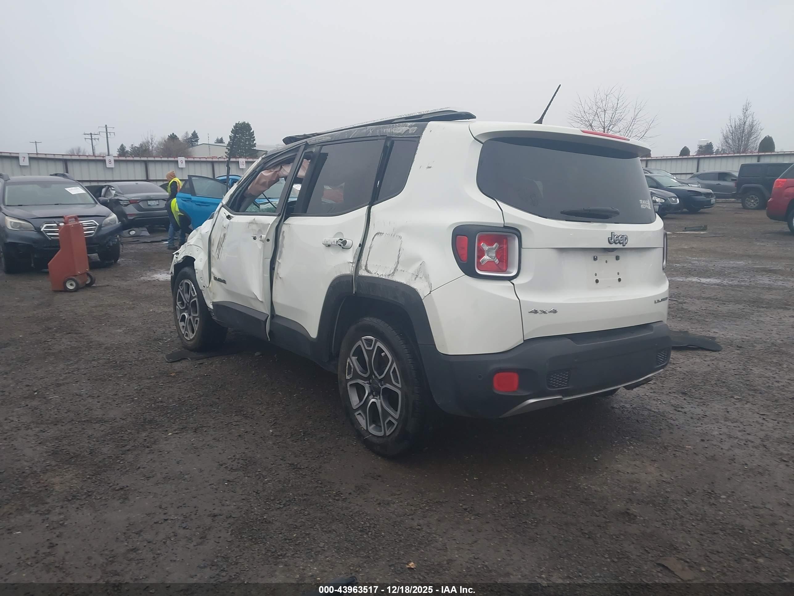 JEEP RENEGADE image 3