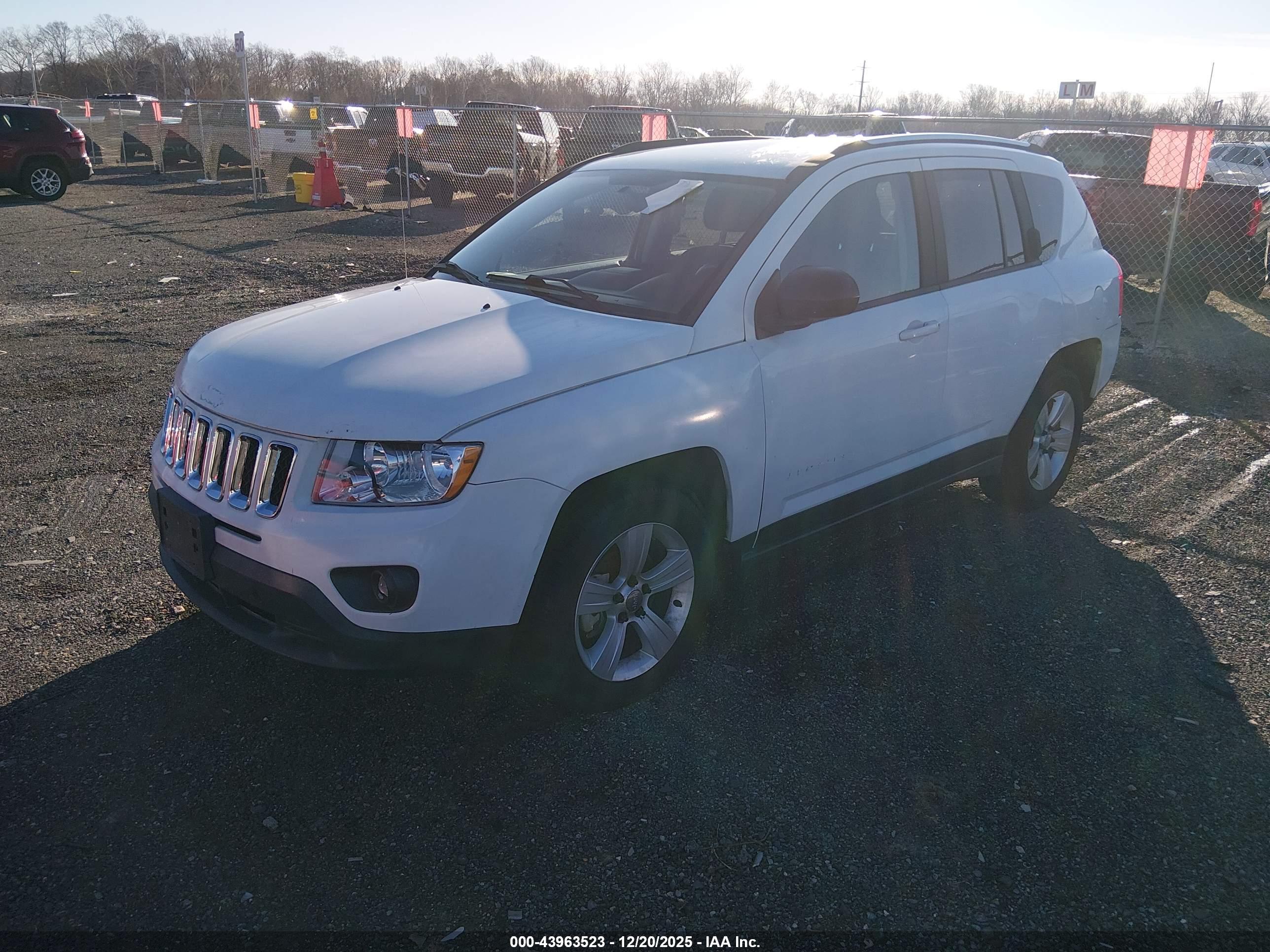 JEEP COMPASS image 2