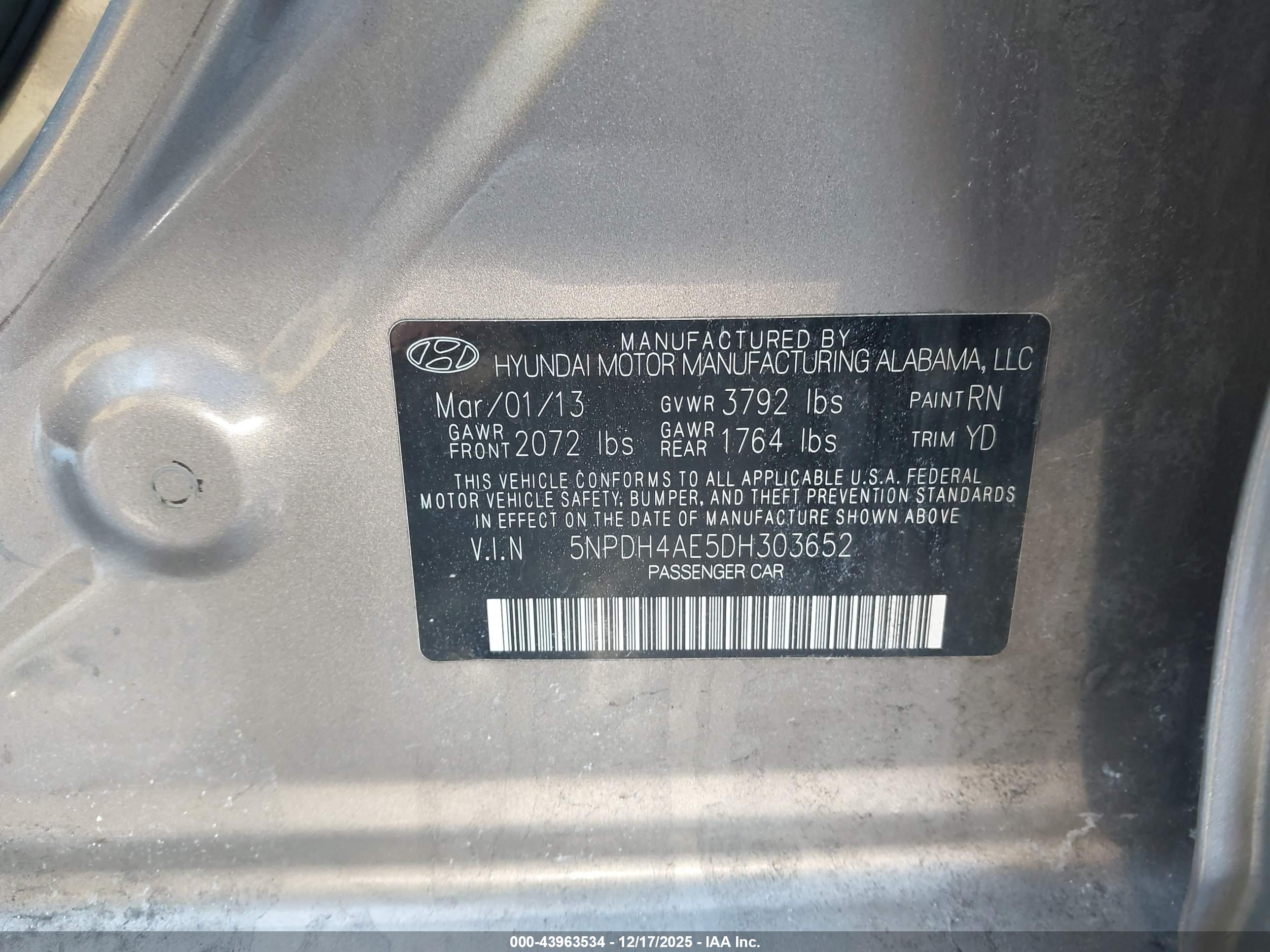 HYUNDAI ELANTRA image 9