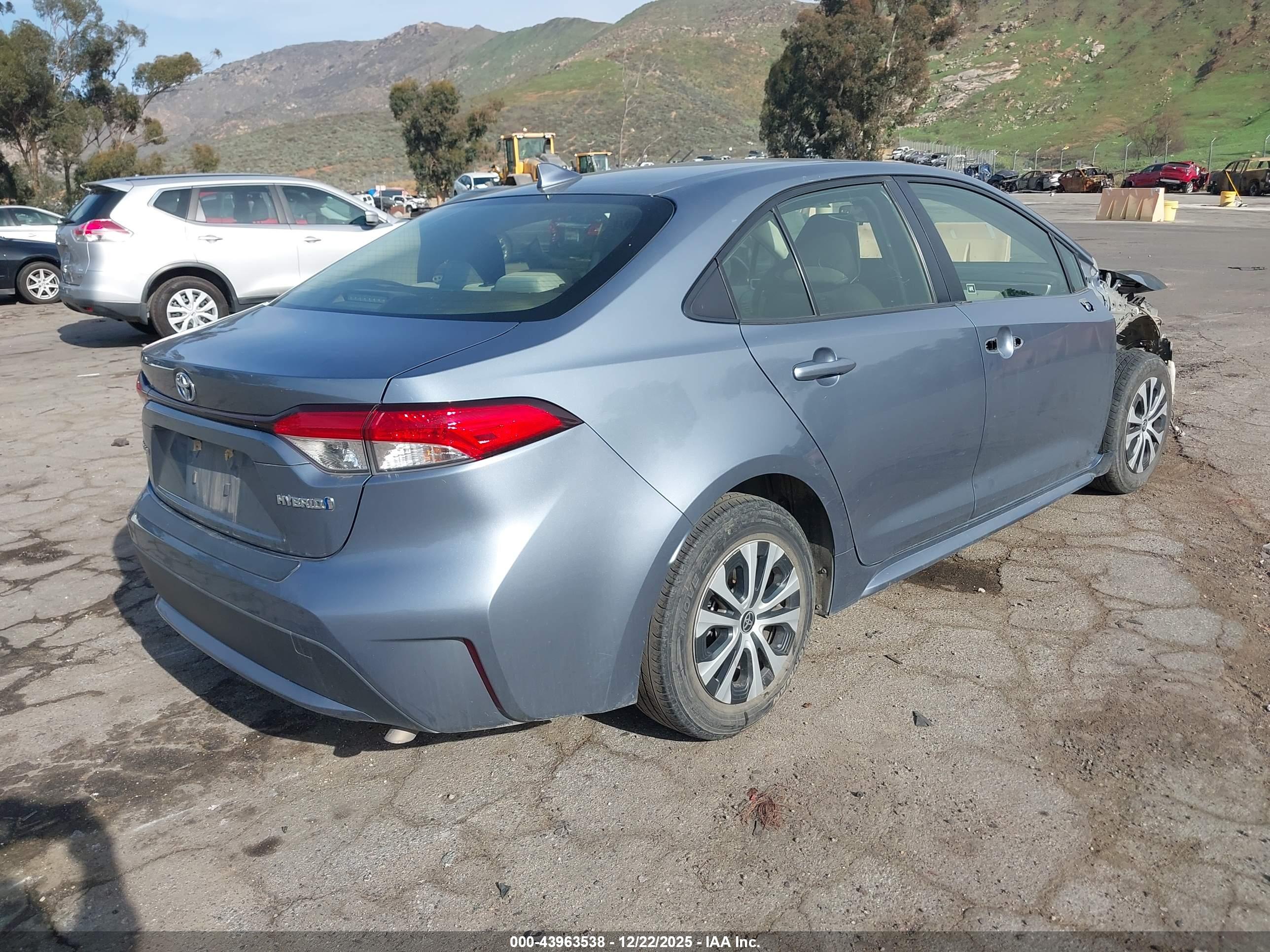 TOYOTA COROLLA image 4
