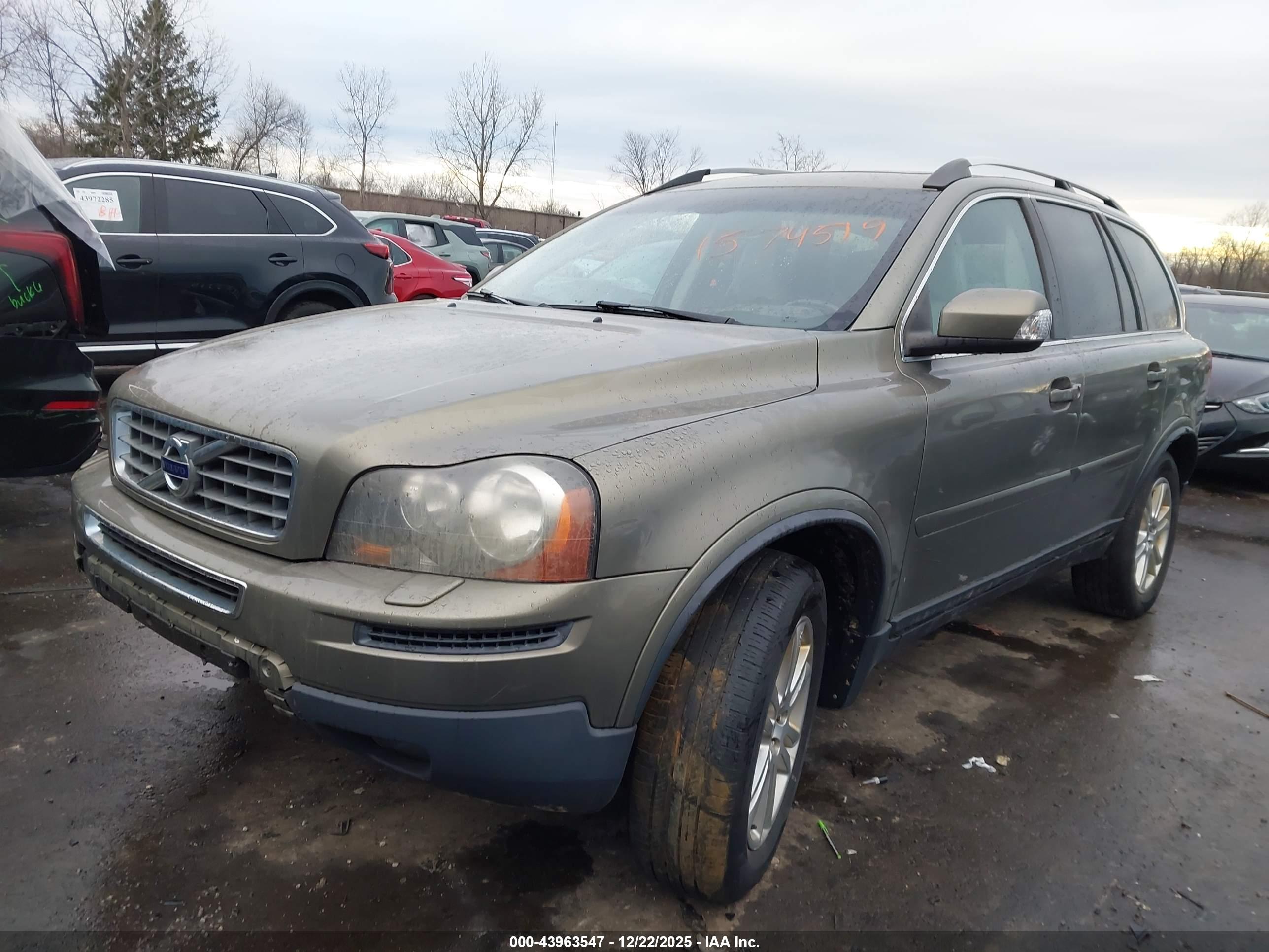 VOLVO XC90 image 2