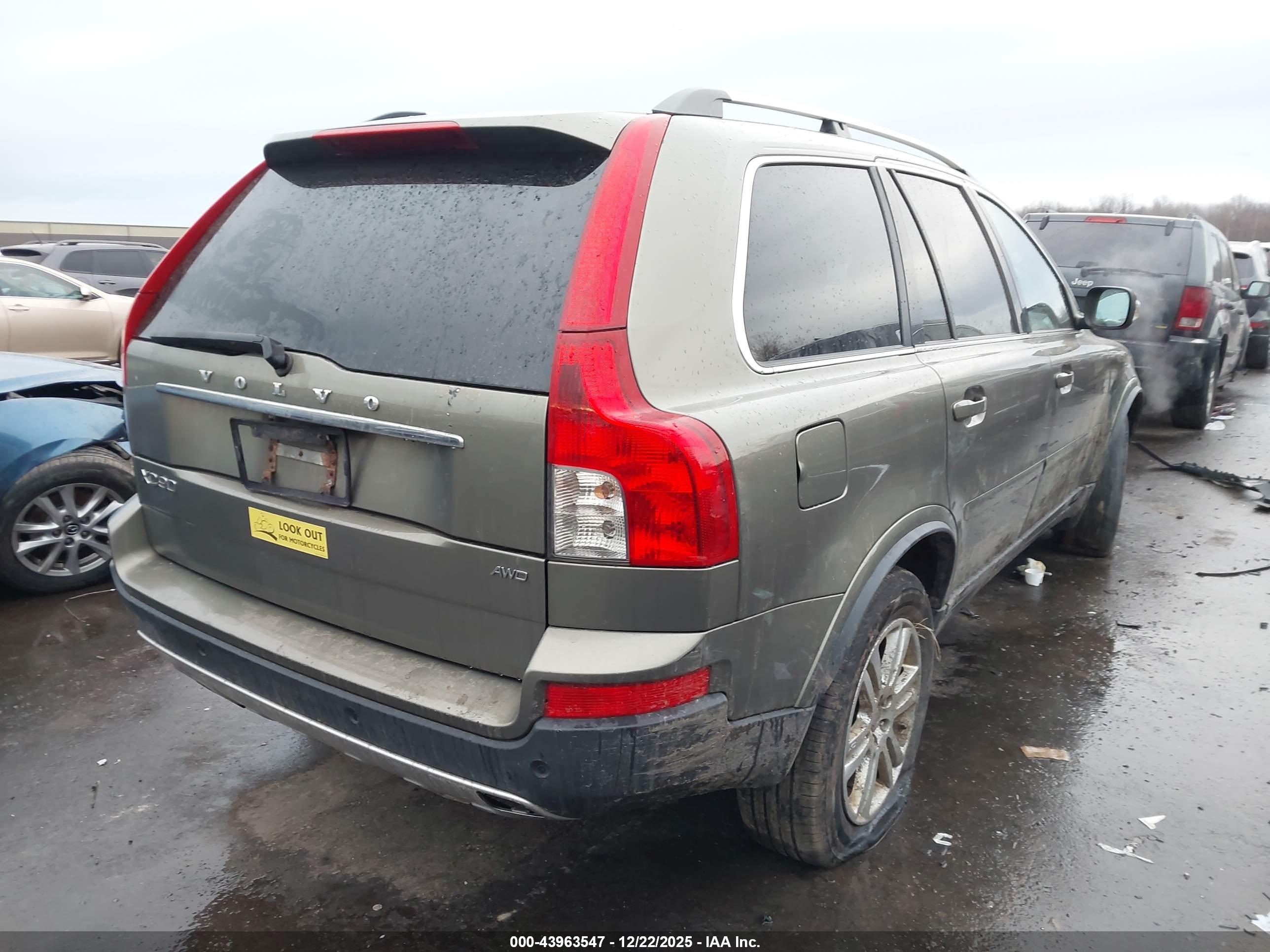 VOLVO XC90 image 4