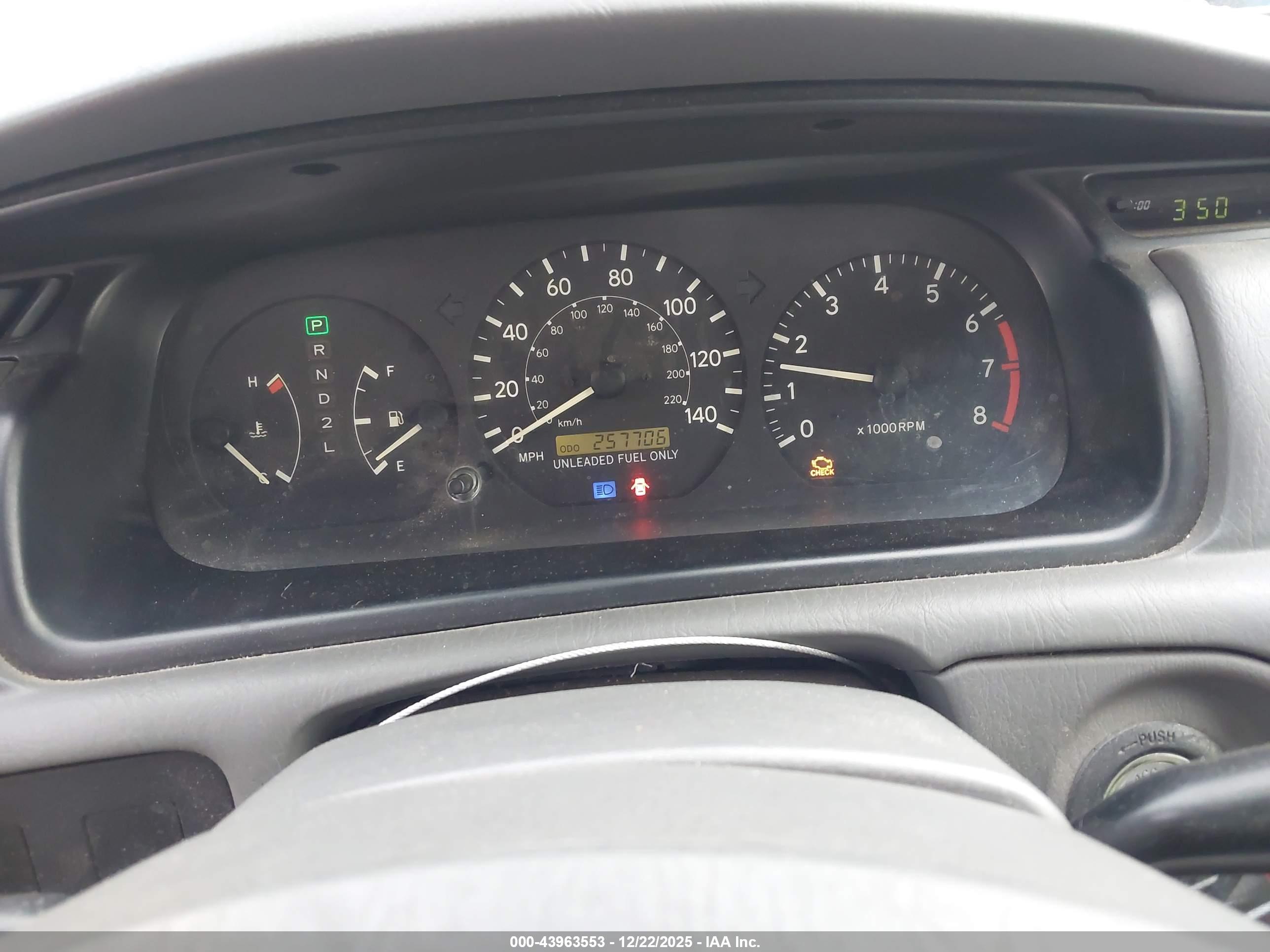 TOYOTA CAMRY image 7