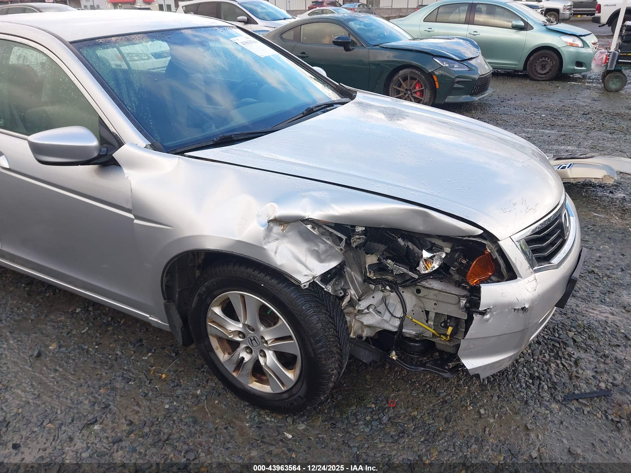 HONDA ACCORD image 6