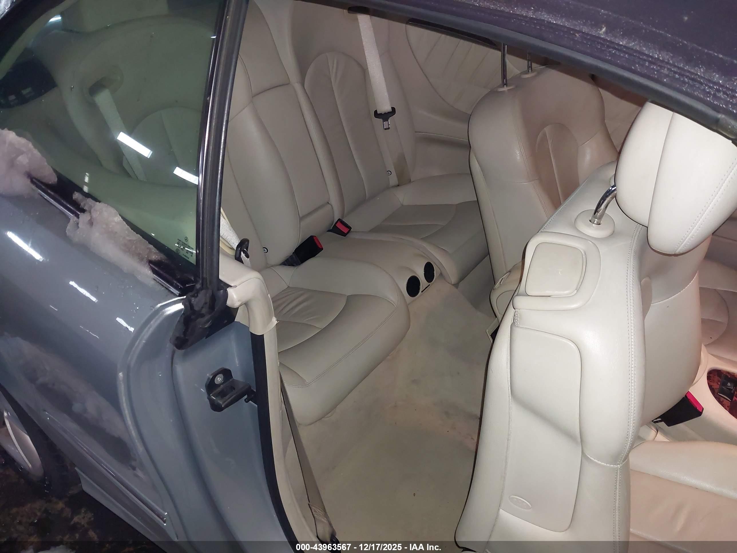 MERCEDES-BENZ CLK image 8