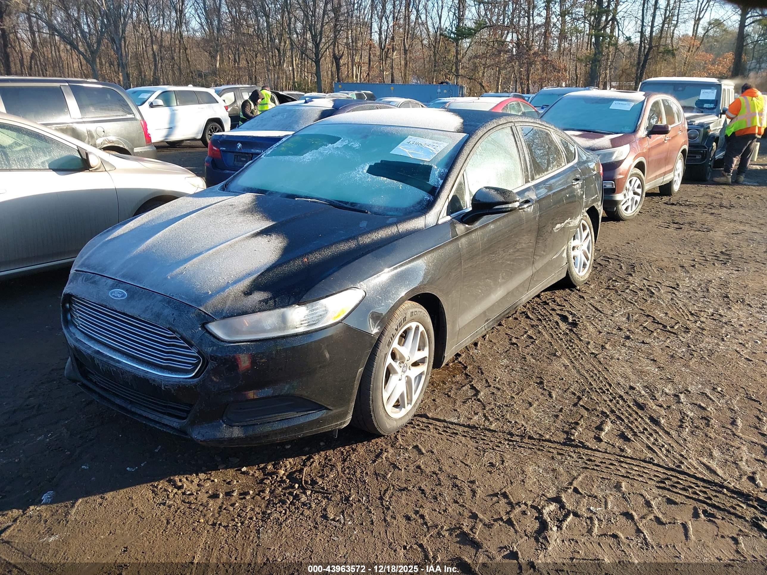 FORD FUSION image 2