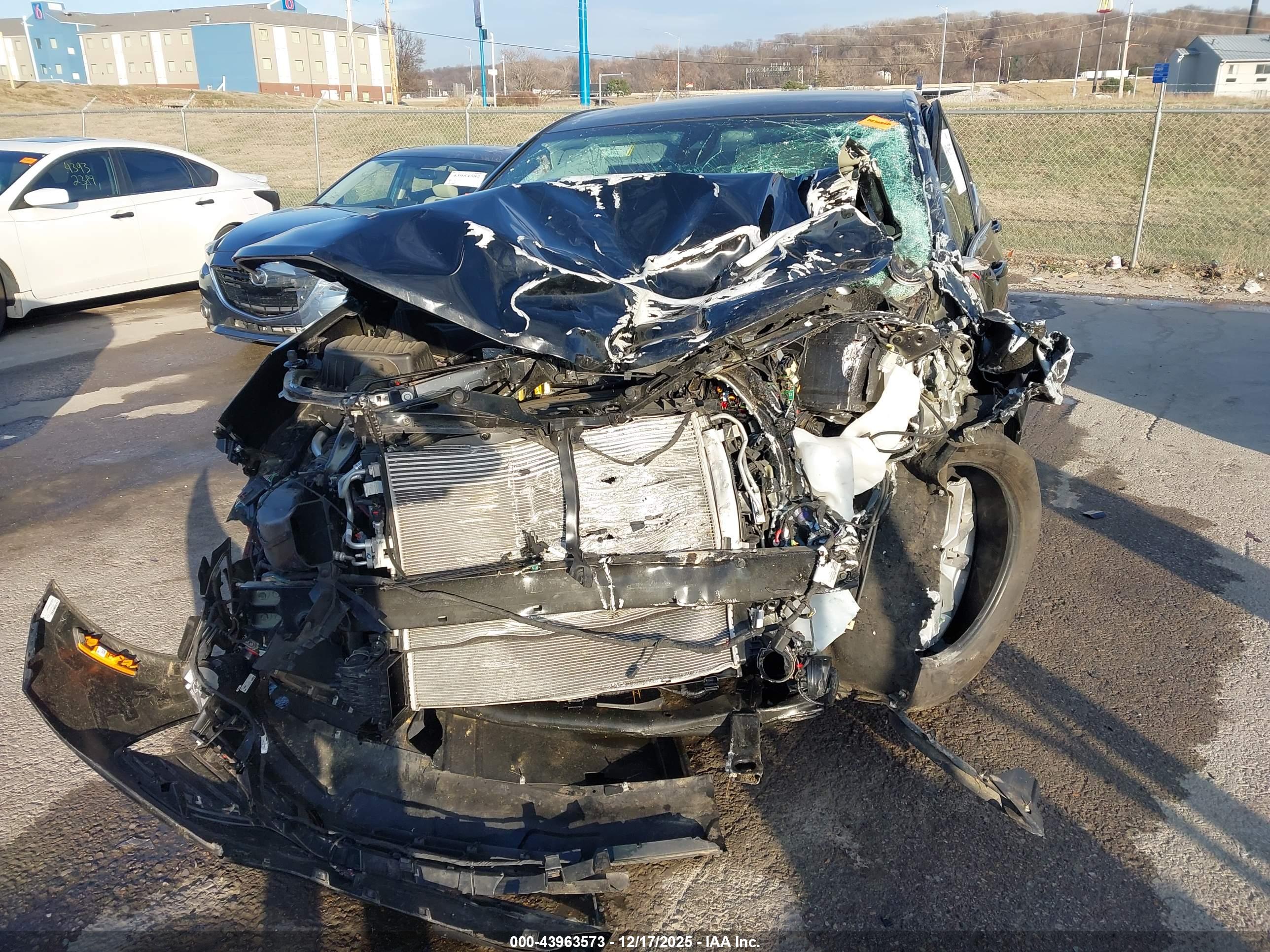 CHEVROLET EQUINOX image 6
