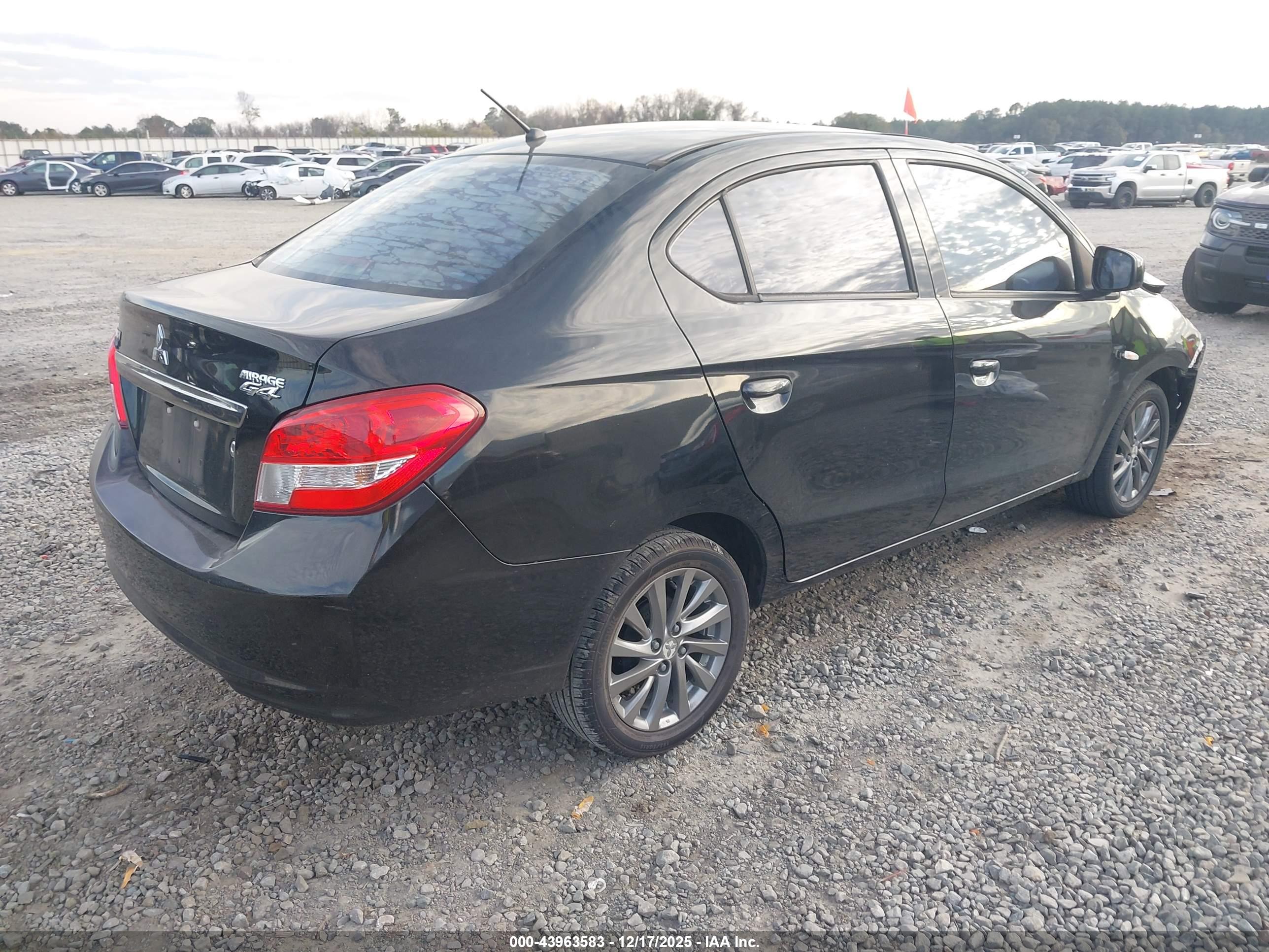 MITSUBISHI MIRAGE image 4