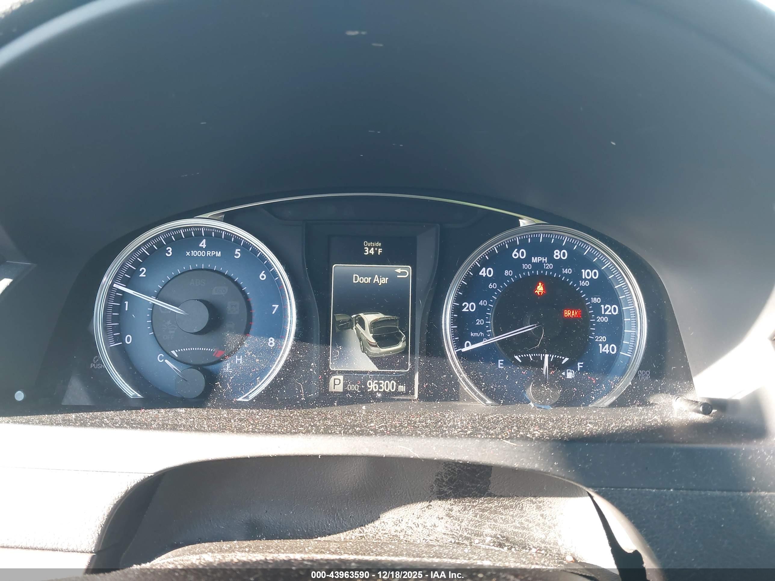 TOYOTA CAMRY image 7