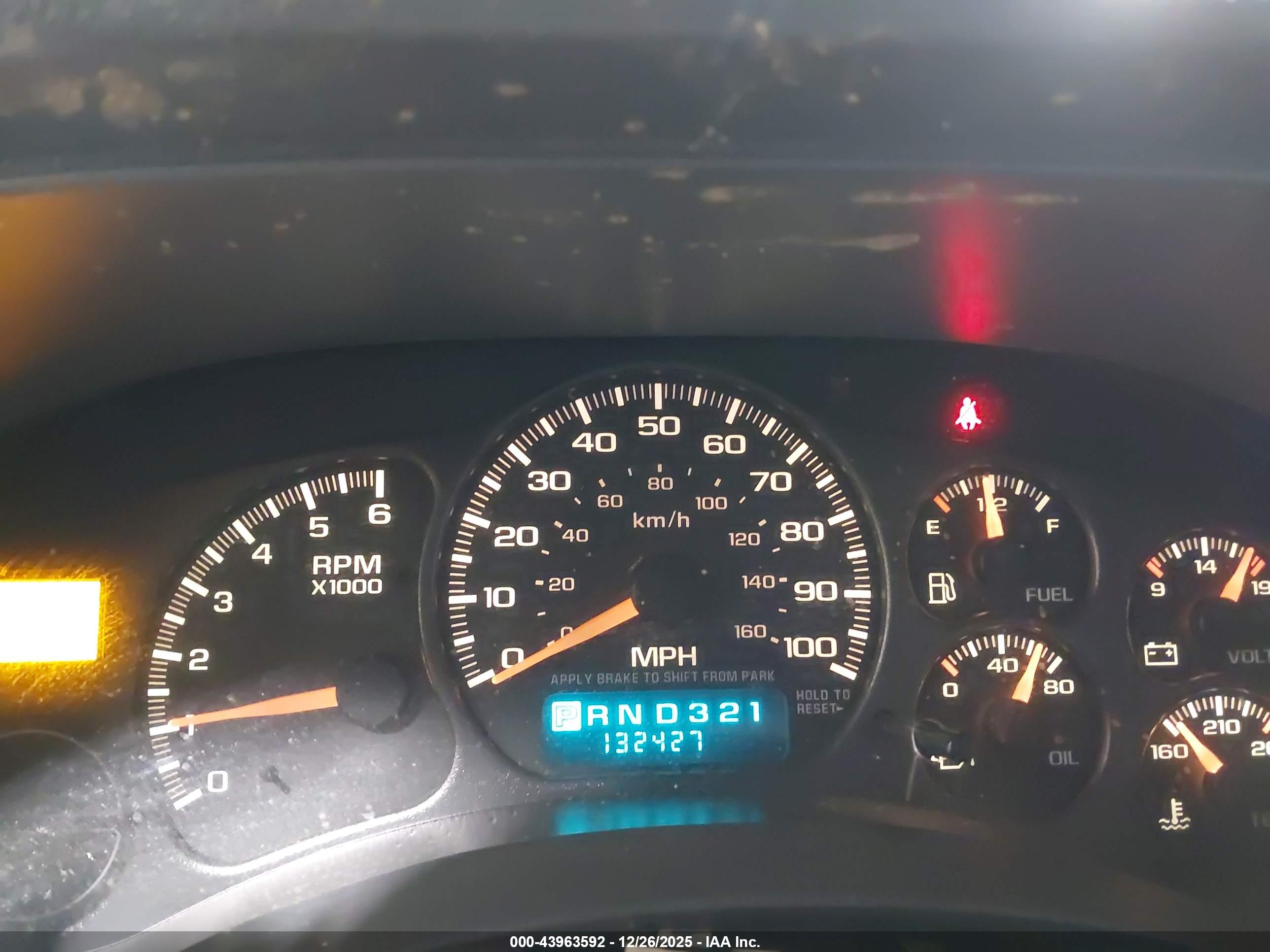 CHEVROLET SILVERADO image 7