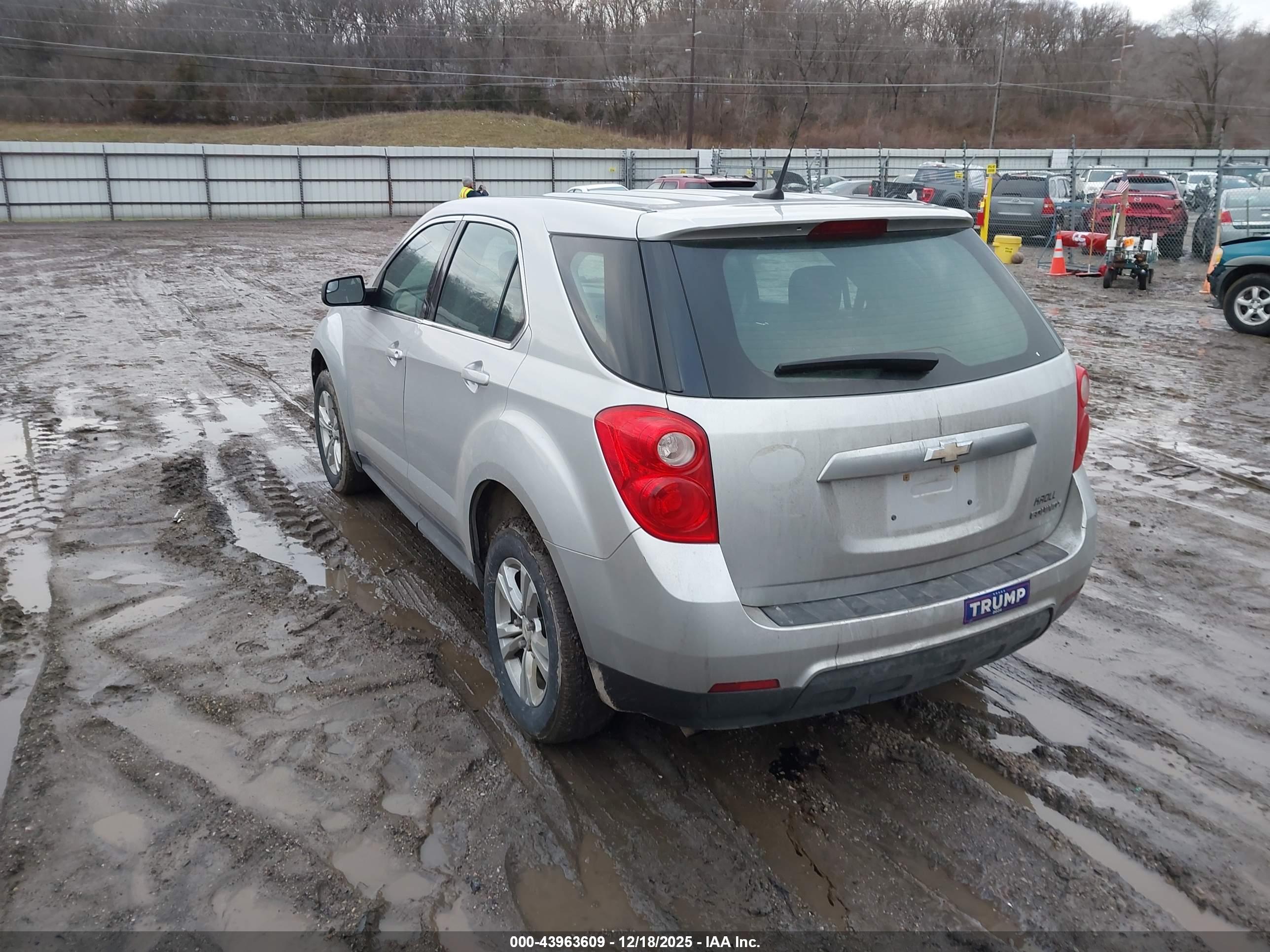 CHEVROLET EQUINOX image 3