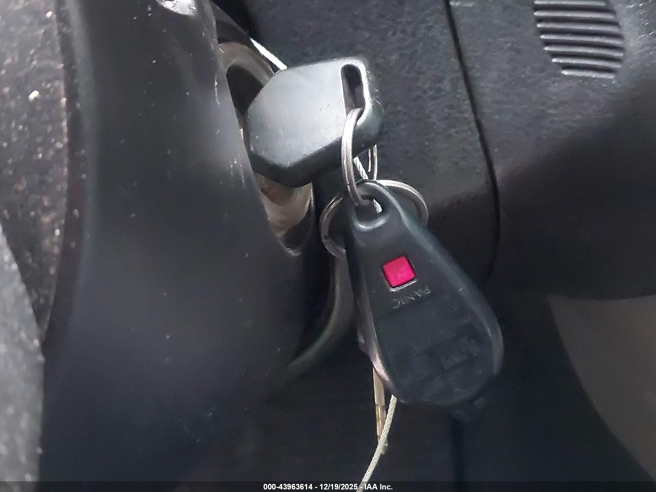 SUBARU FORESTER image 11