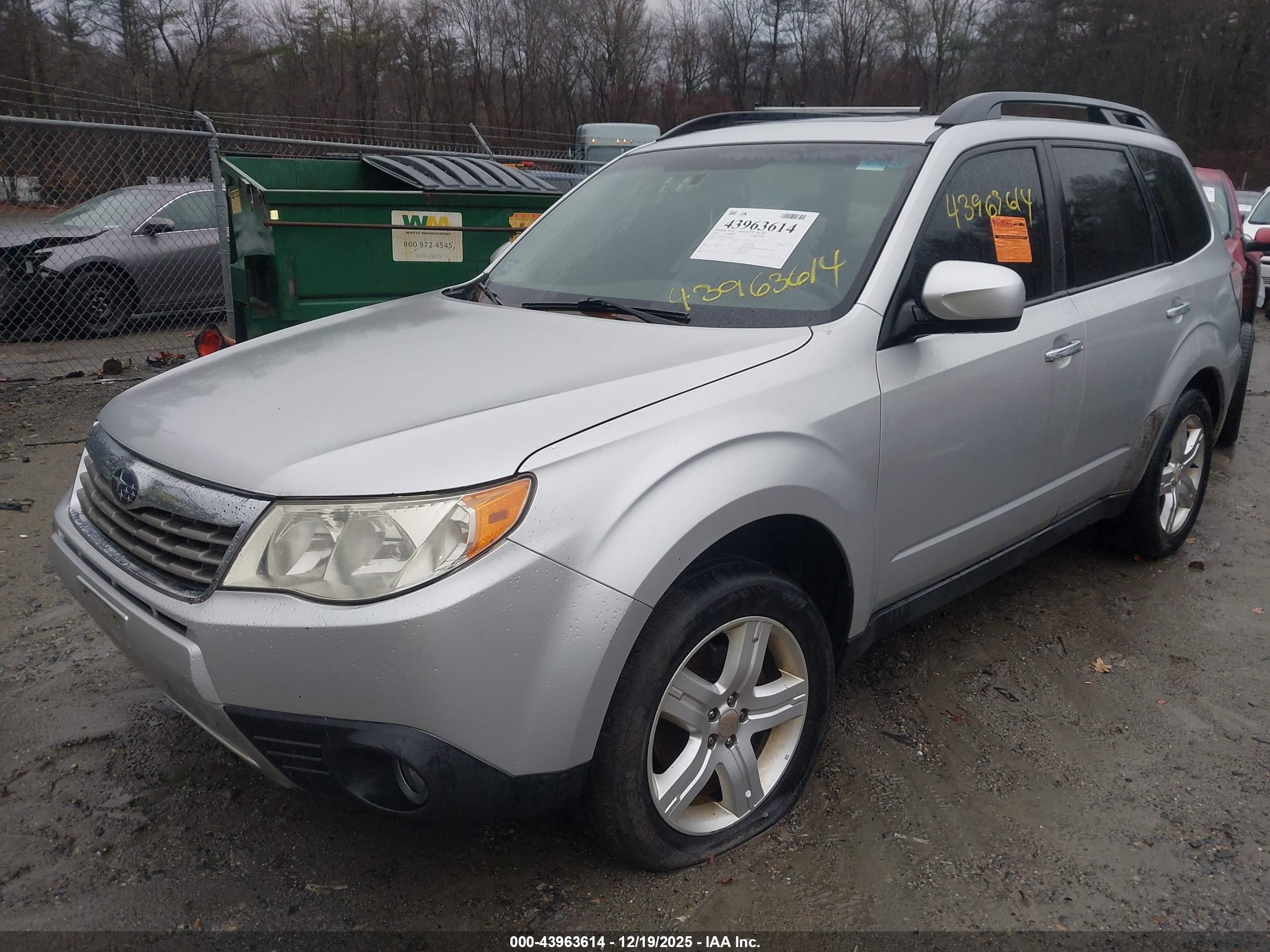 SUBARU FORESTER image 2