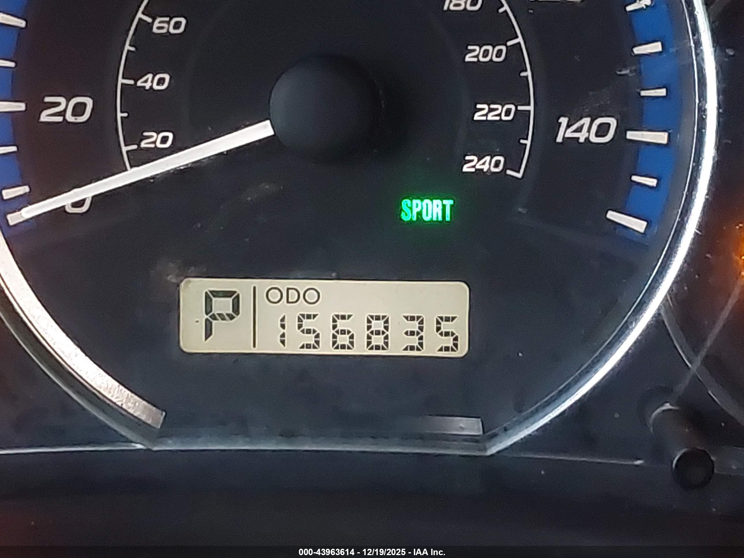 SUBARU FORESTER image 7