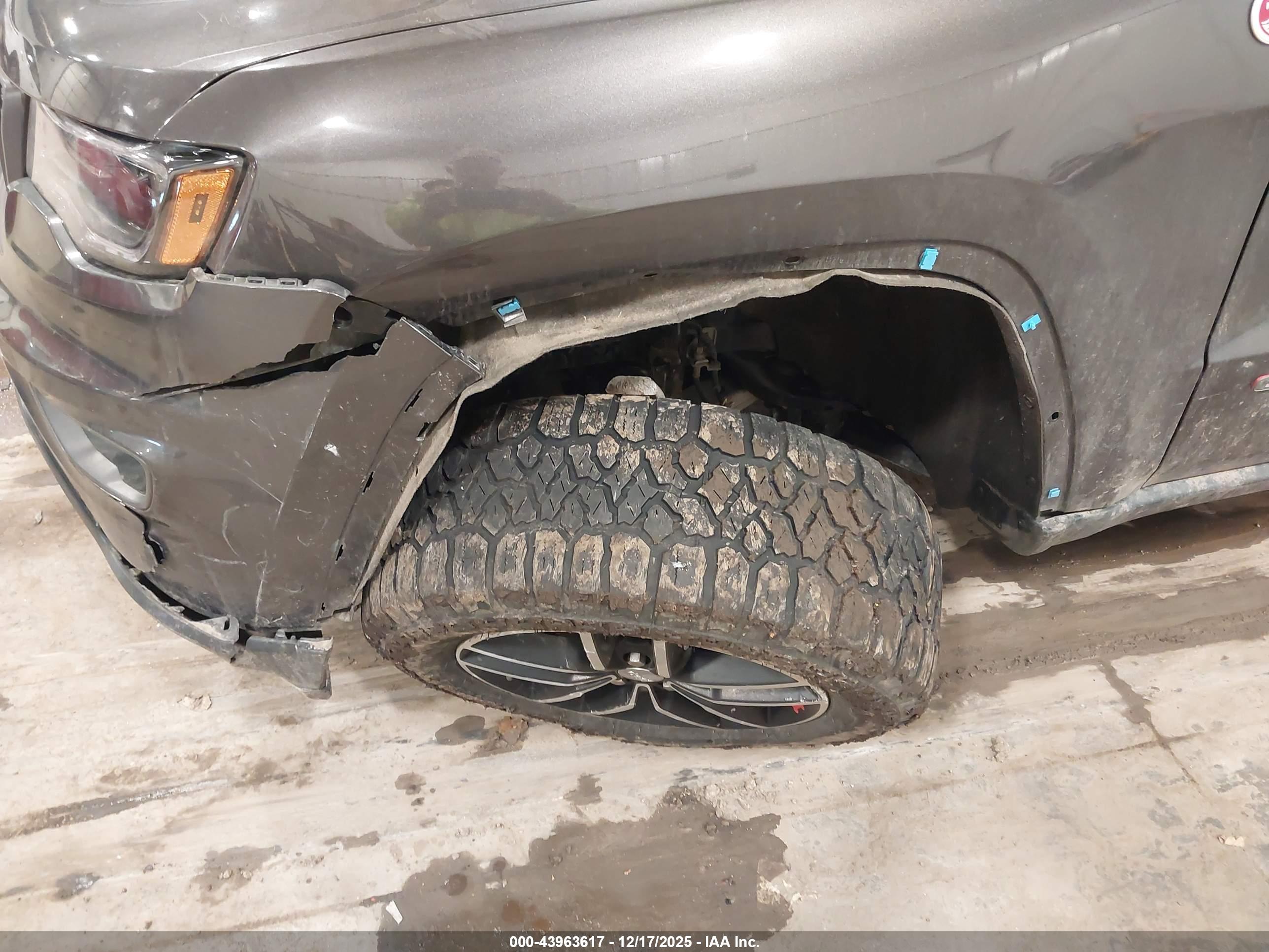 JEEP GRAND image 6