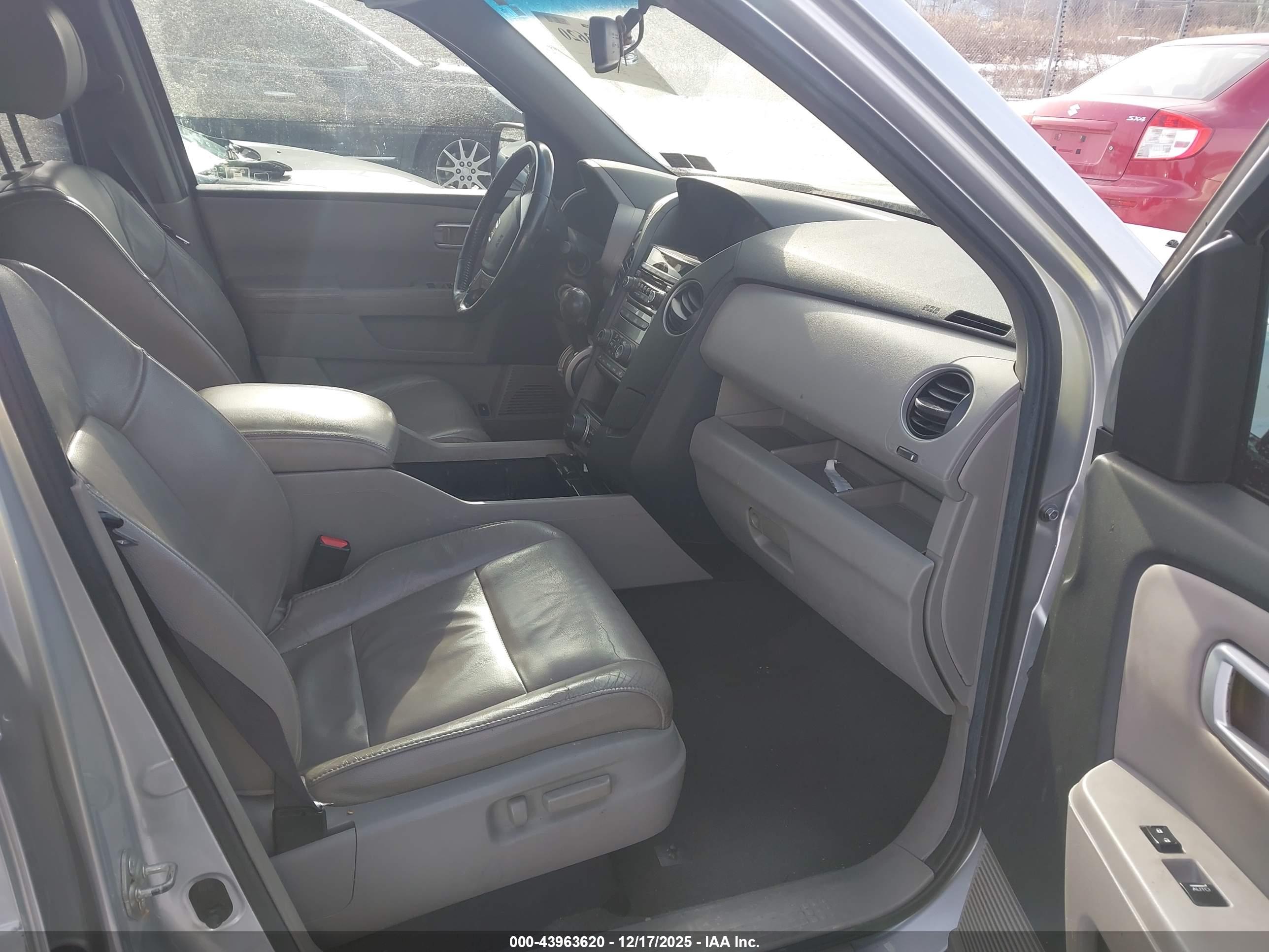 HONDA PILOT image 5
