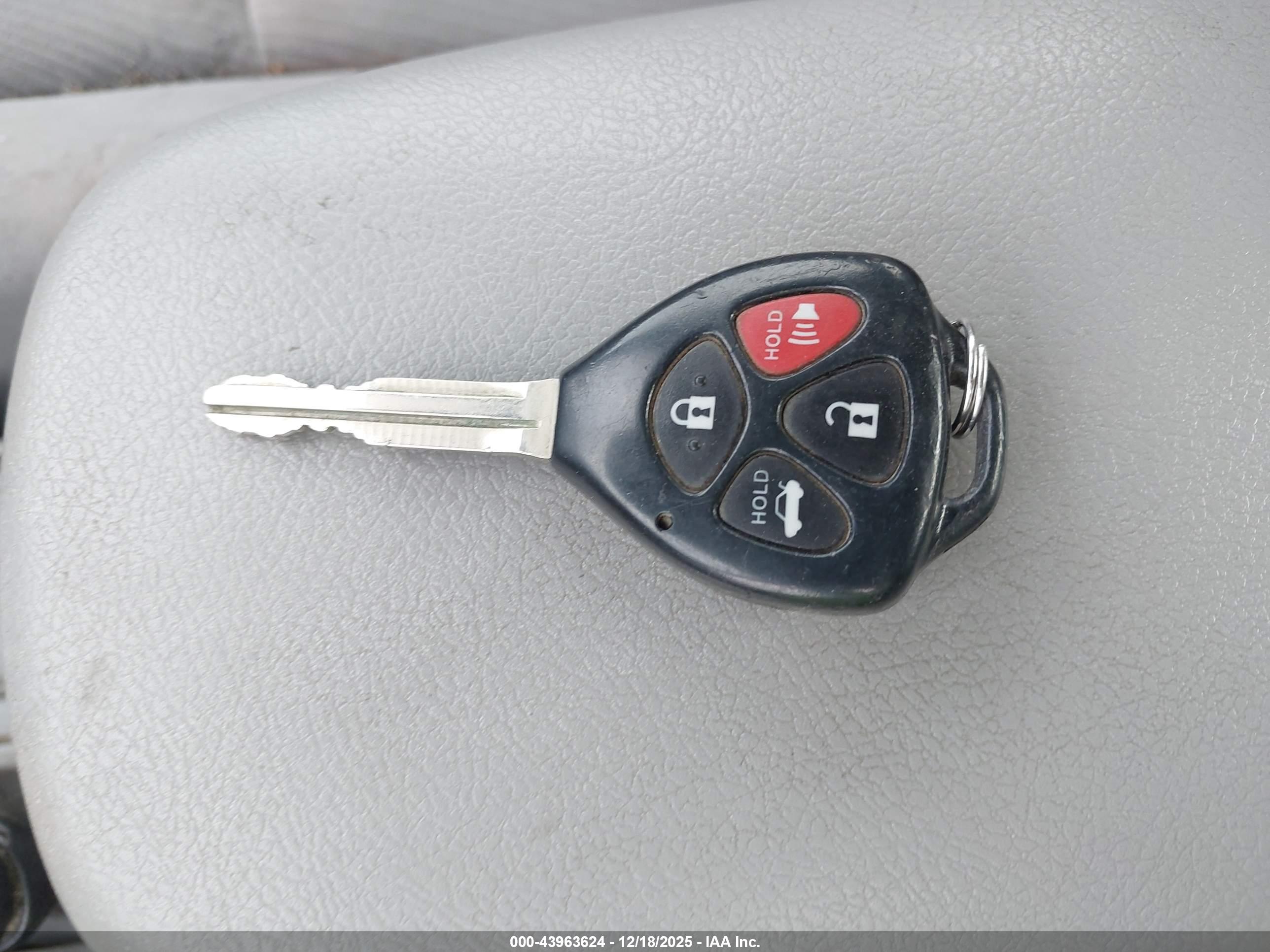 TOYOTA COROLLA image 11