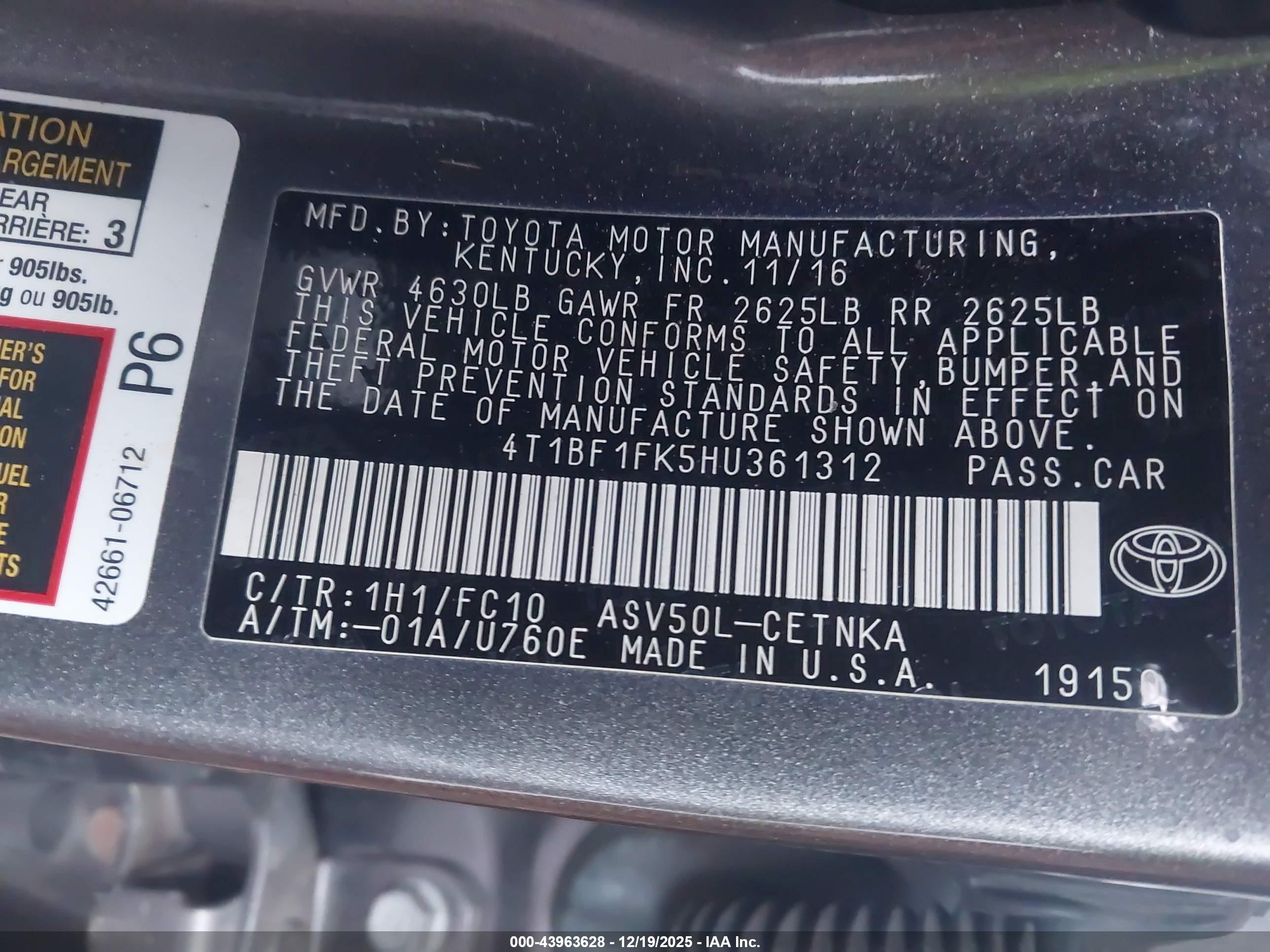TOYOTA CAMRY image 9